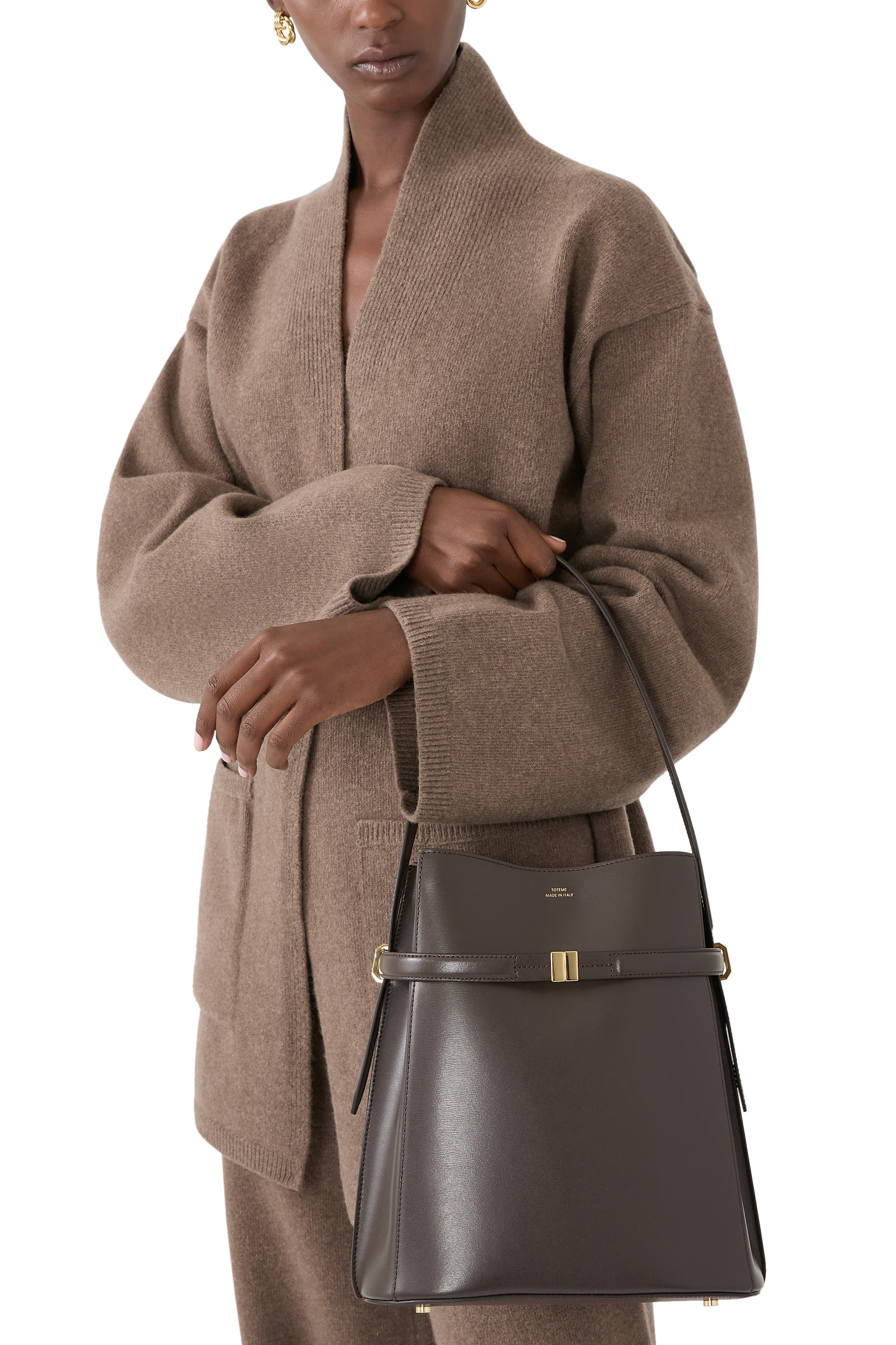 حقيبة باكيت بحزام جلد