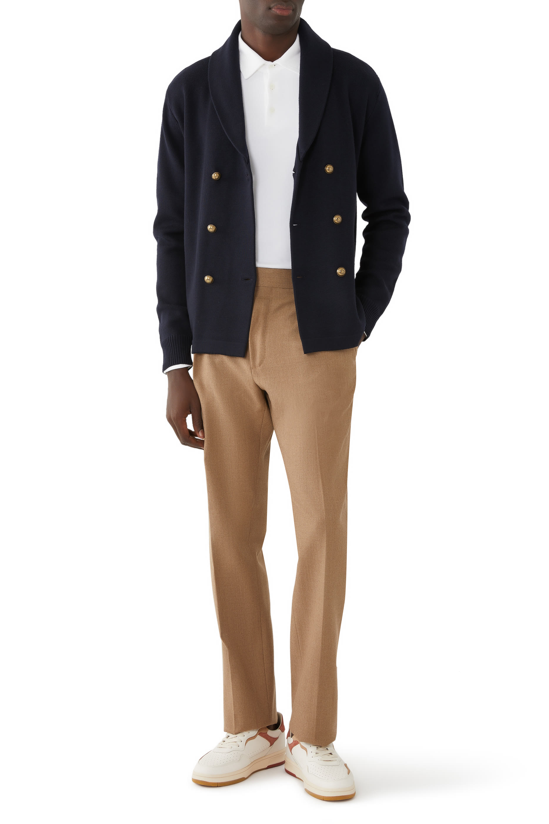 بنطال بقصة ضيقة