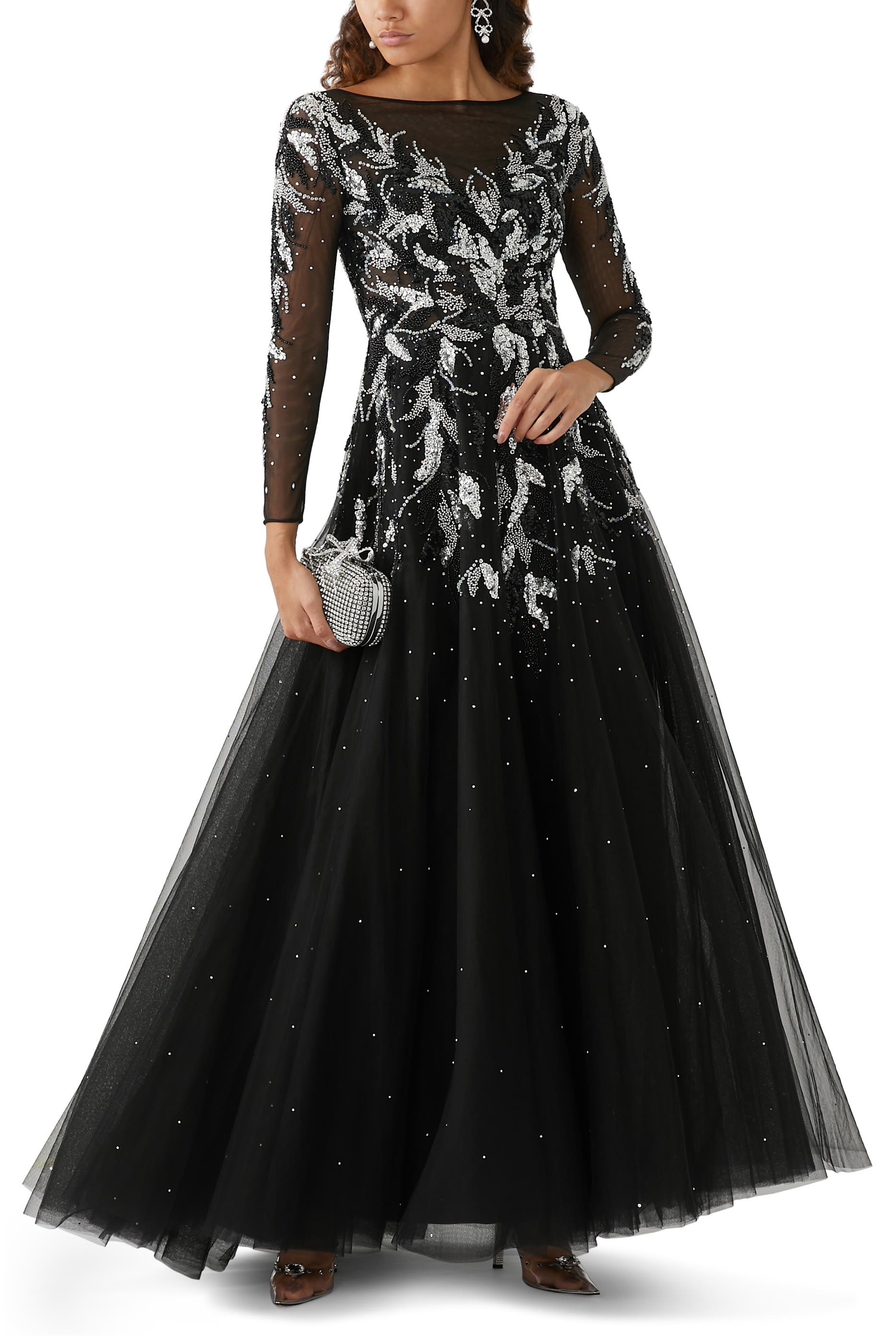 فستان سهرة بأكمام طويلة تول