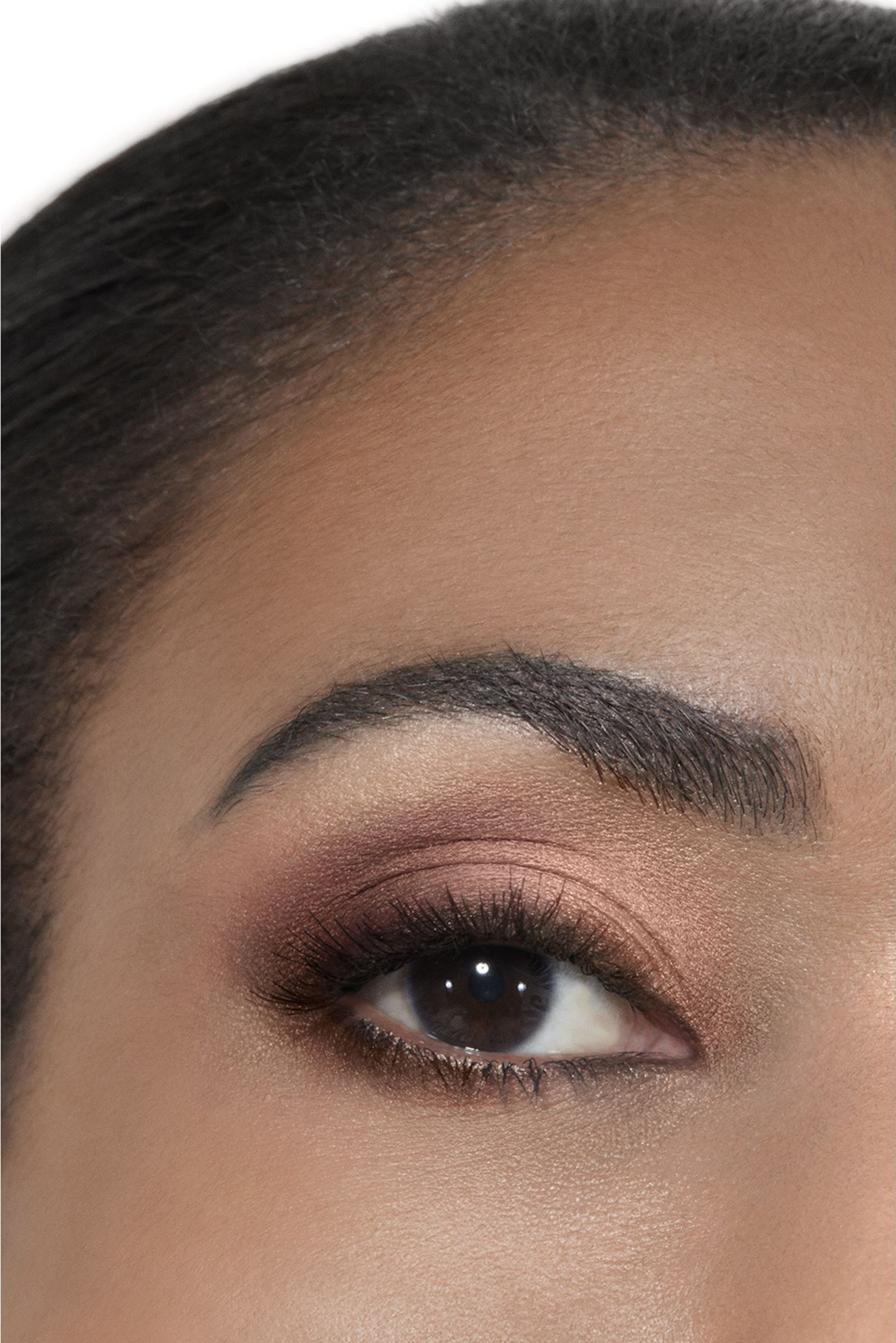 لوحة ظلال عيون Les 4 Ombres Boutons بأربعة ألوان بلمسات نهائية متنوعة