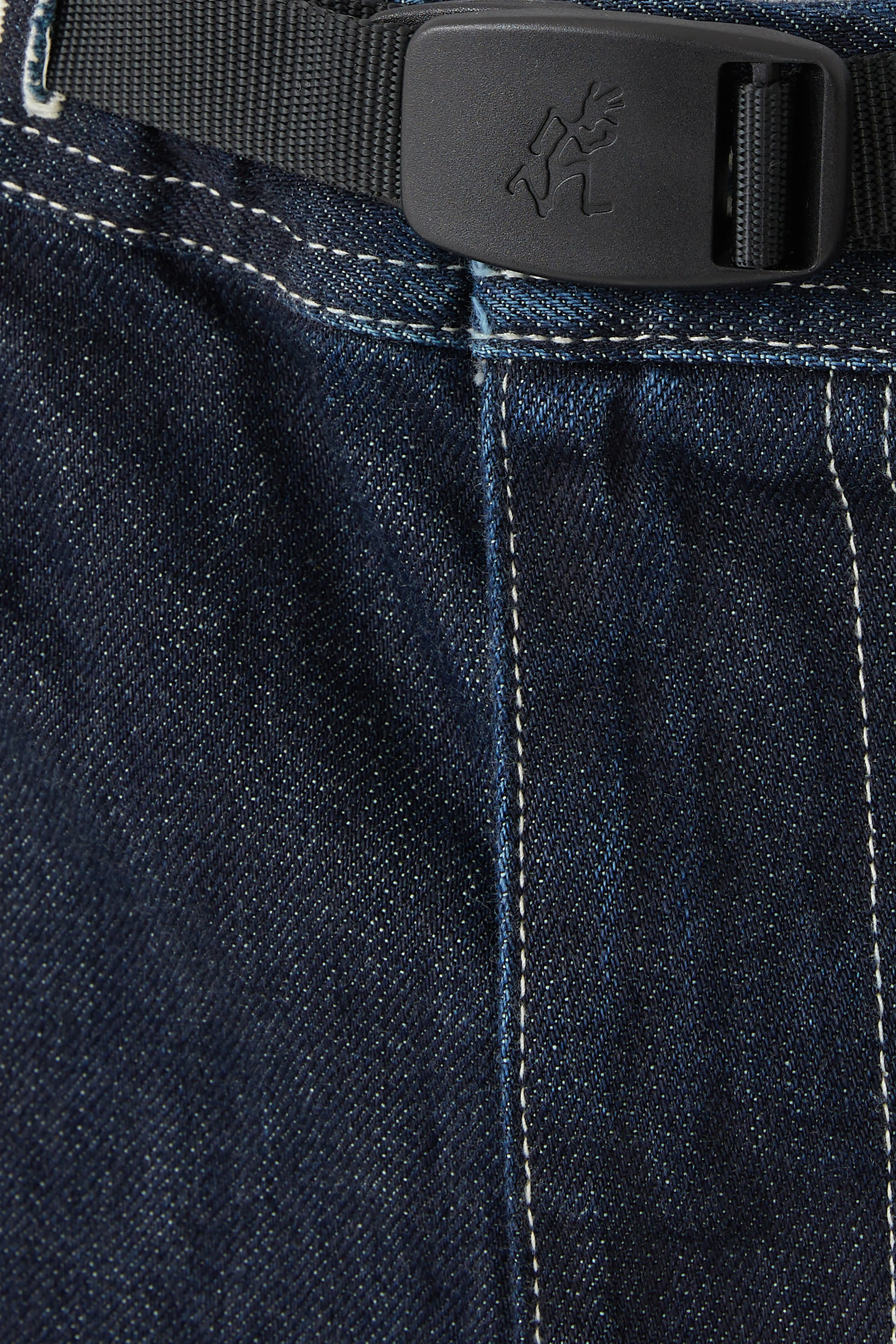 بنطال ميدوز بطبقتين على الركبتين