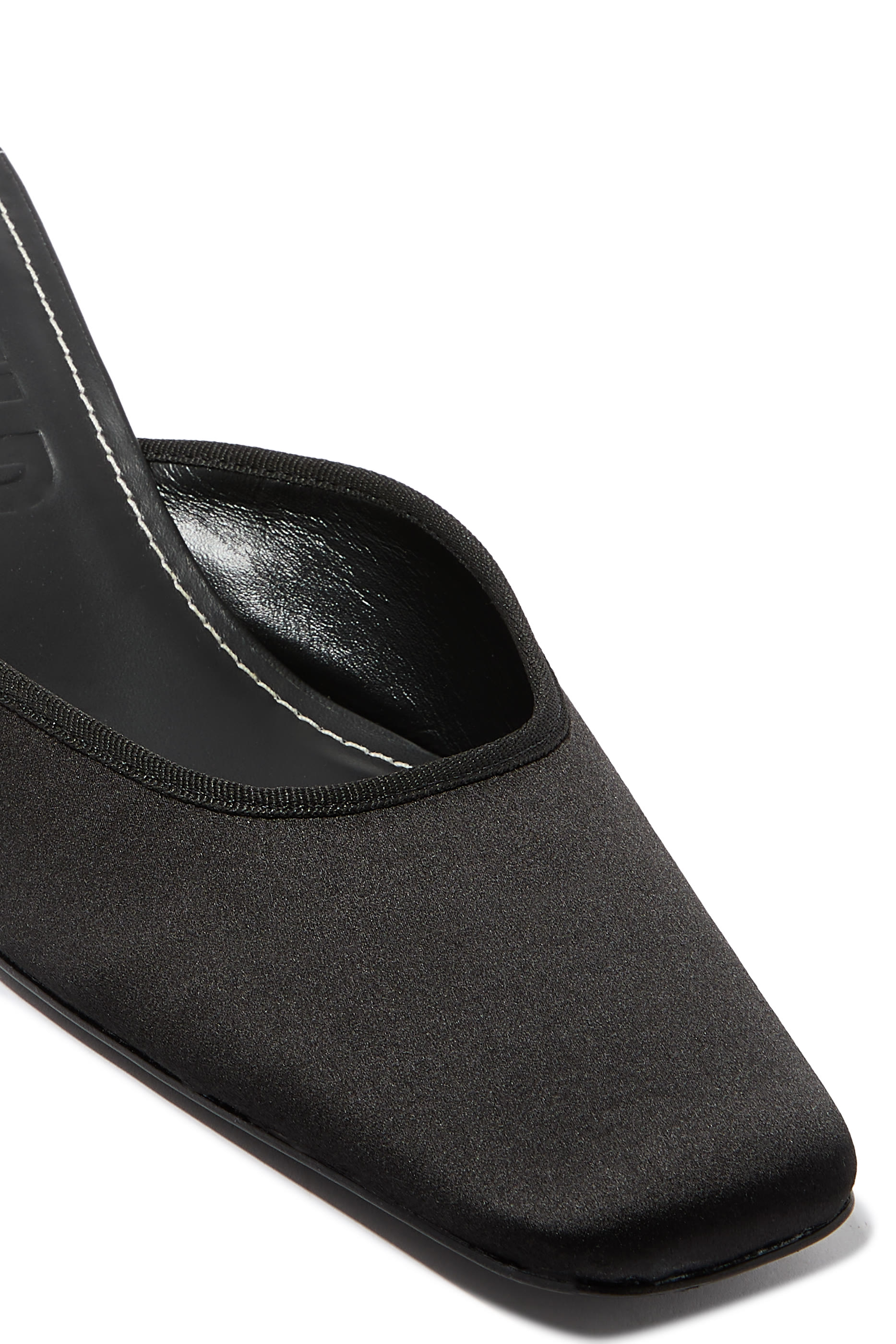 حذاء أوتو 90 مفتوح من الخلف بكعب منخفض