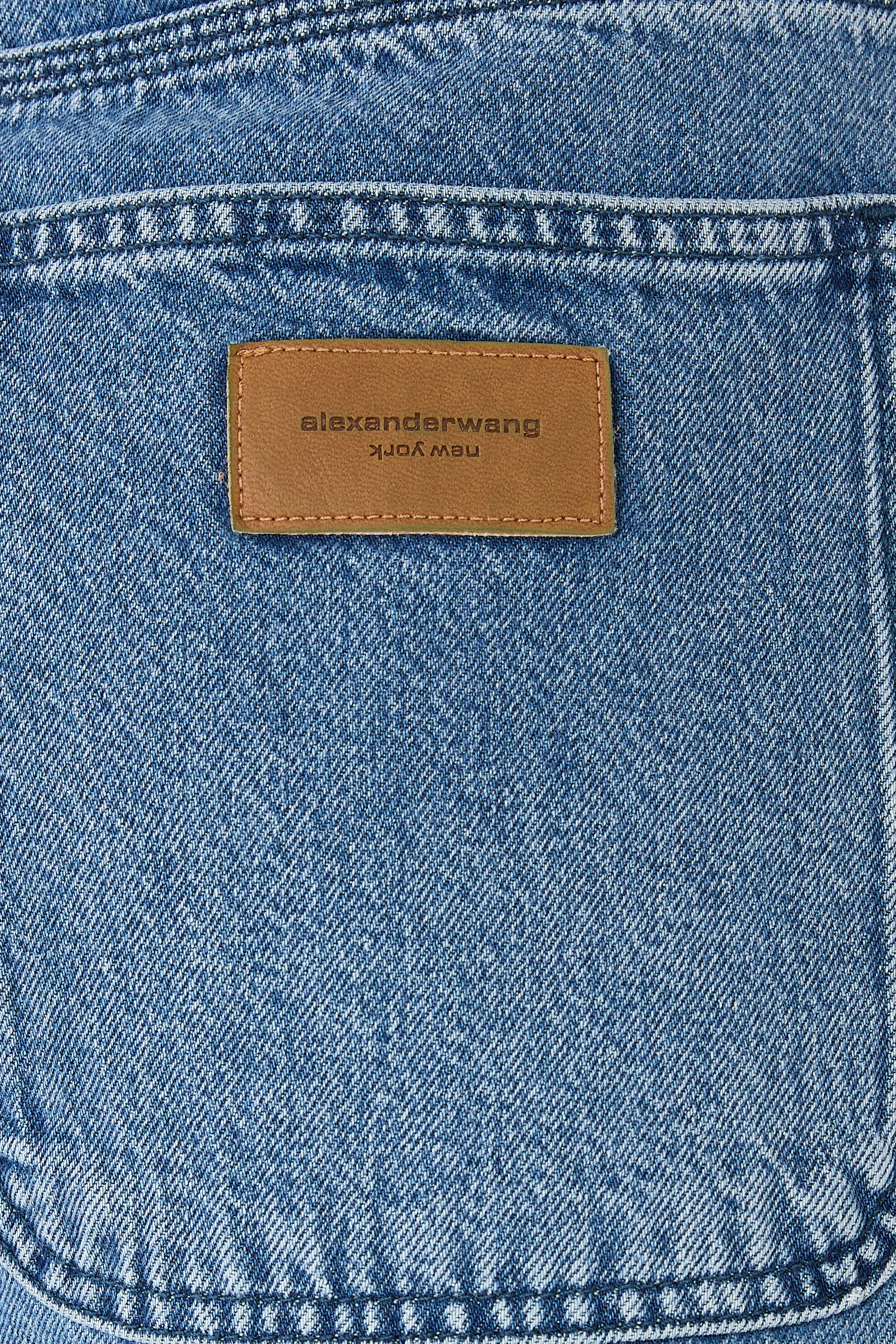 سكورت كاربنتر قصير