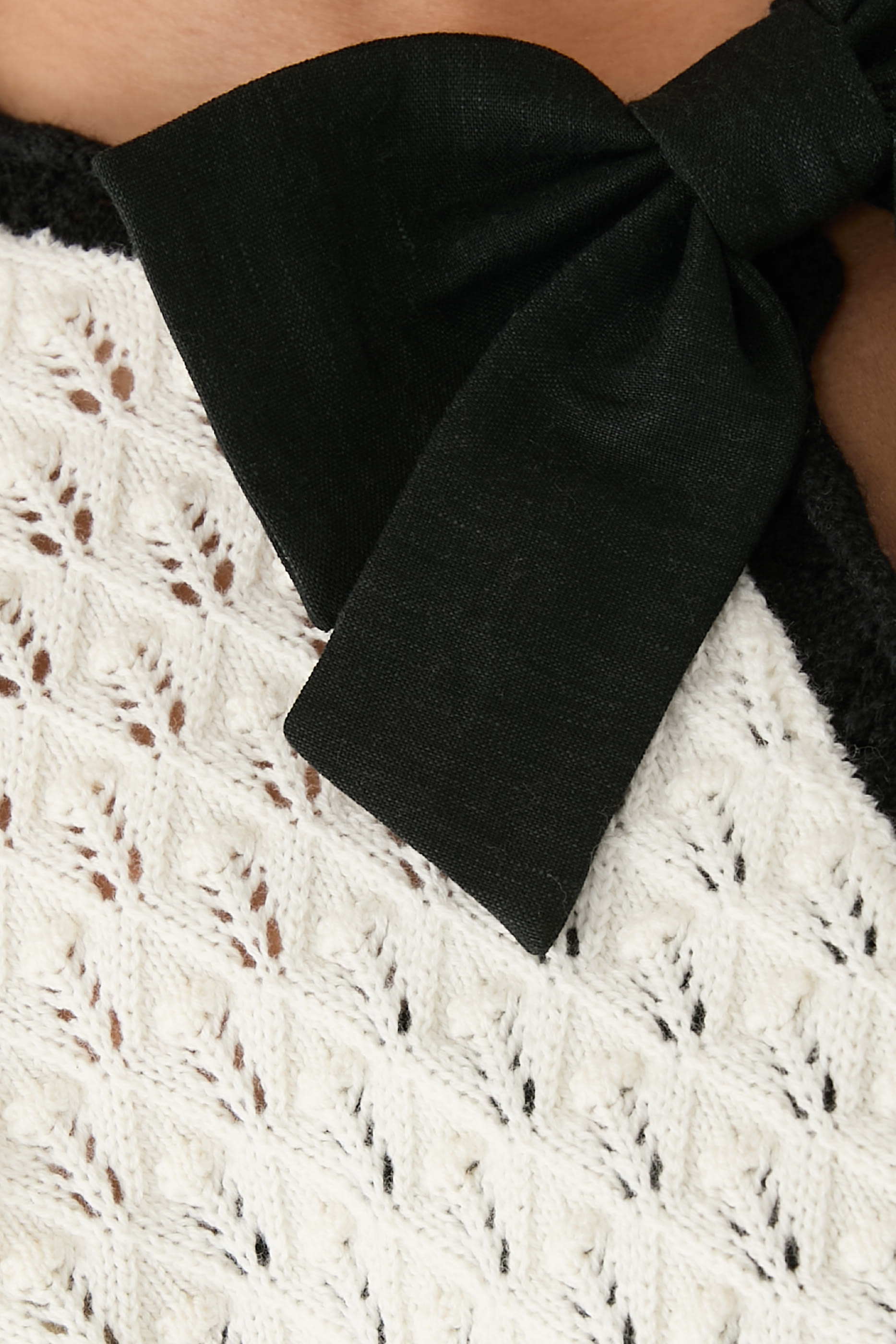 كارديجان داني قصير بفيونكة