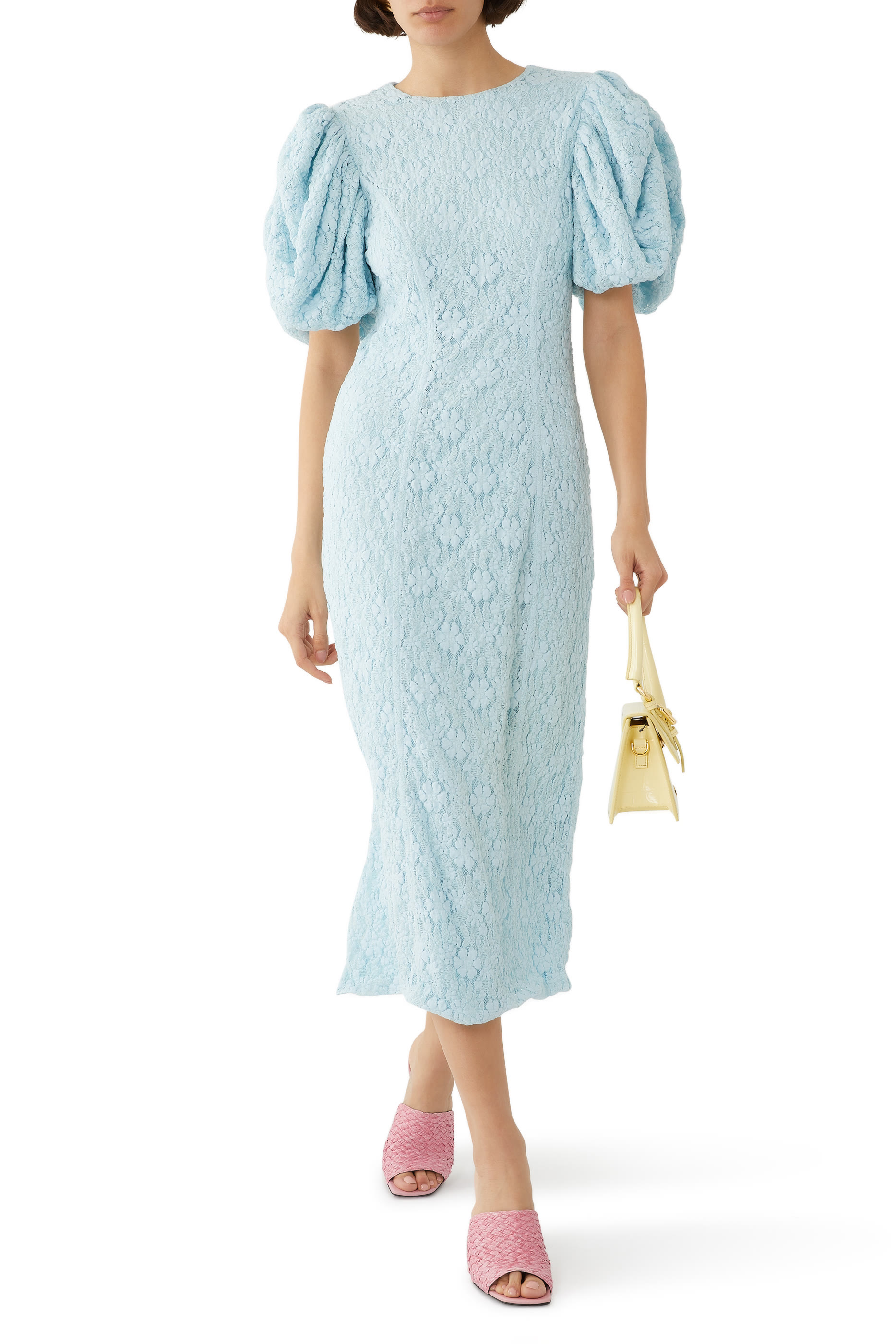 فستان بقصة ضيقة متوسطة الطول دانتيل