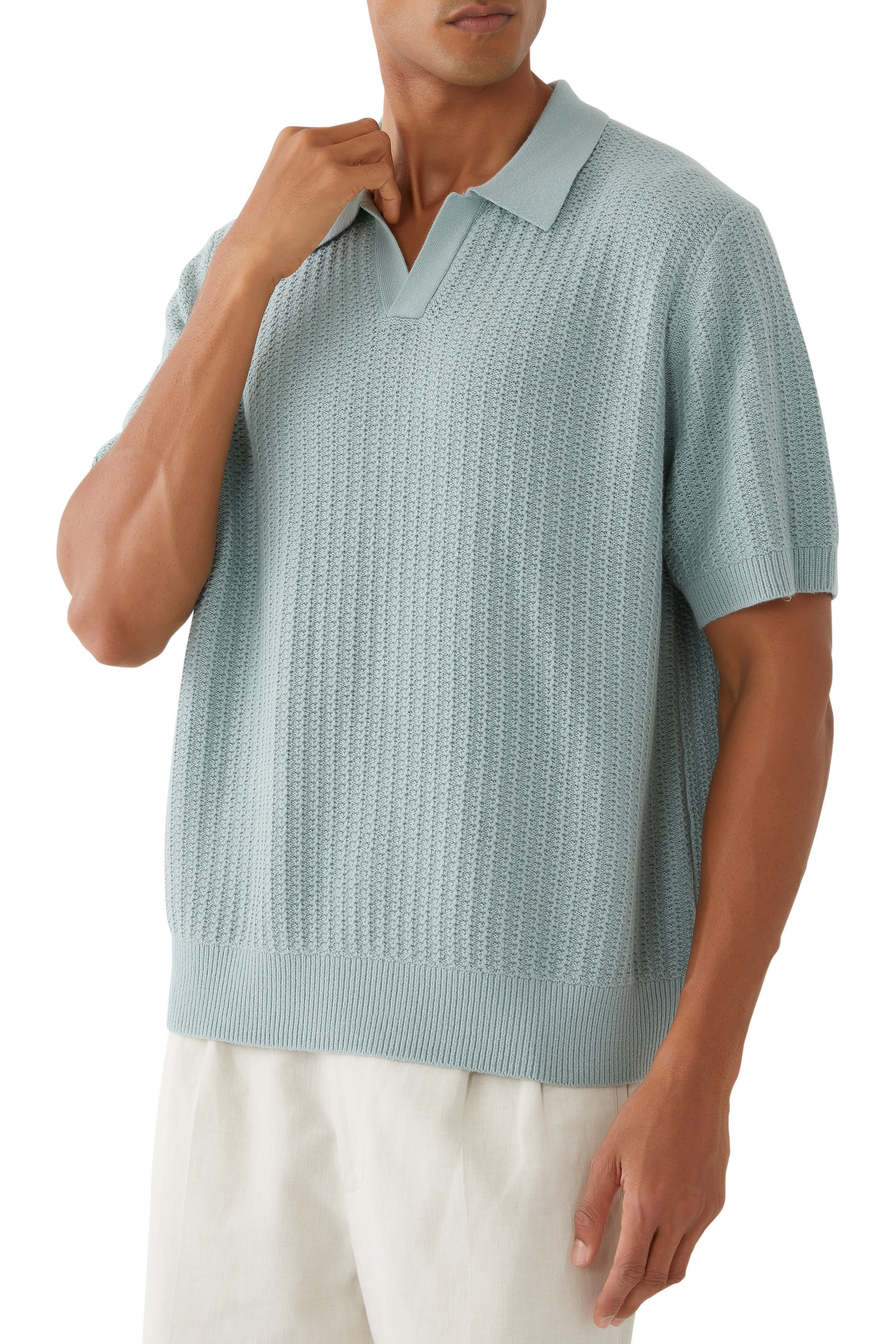 قميص بولو بياقة جوني وملمس مضلع