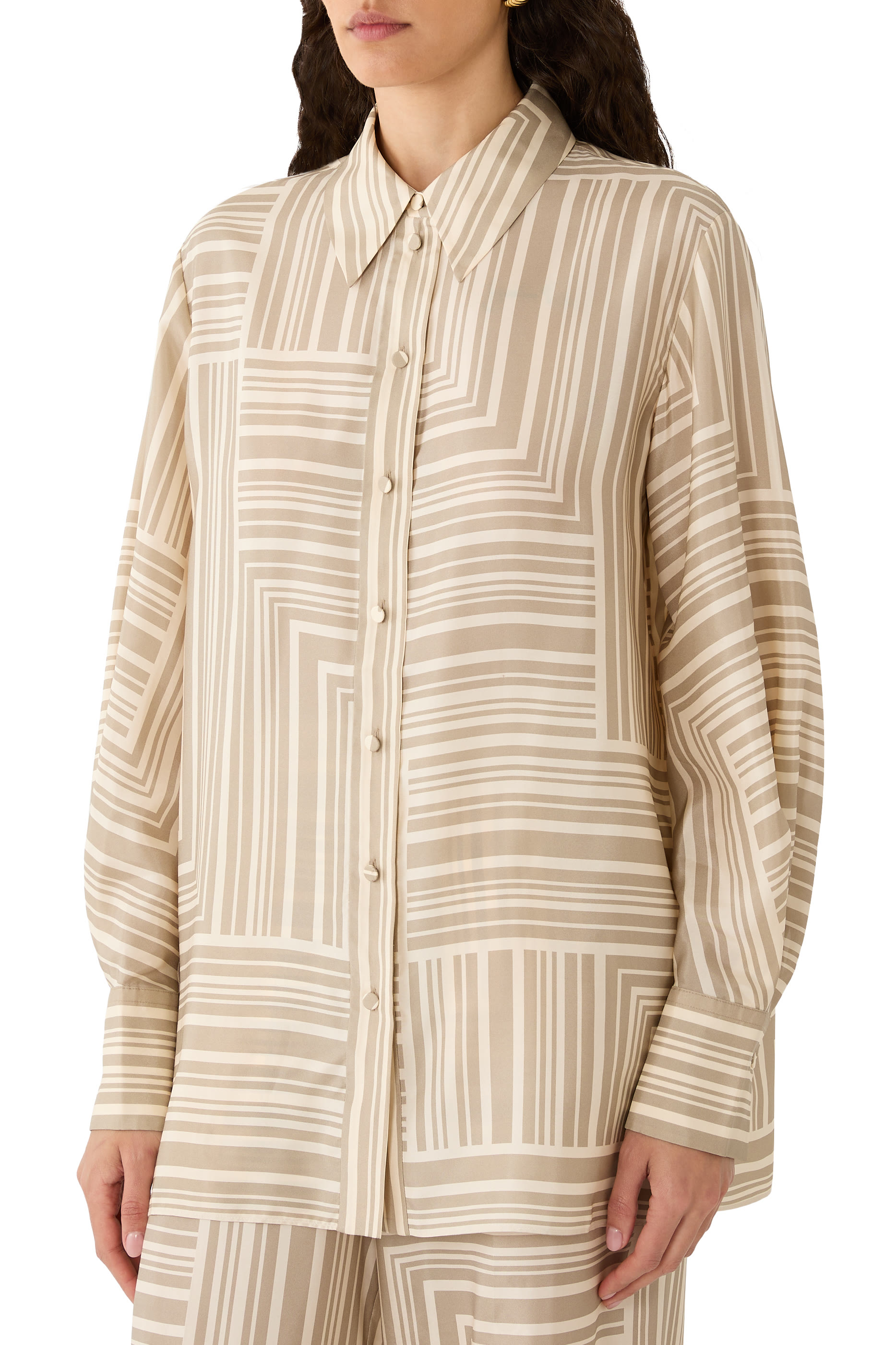 بلوزة اتلان بنقشة حرير