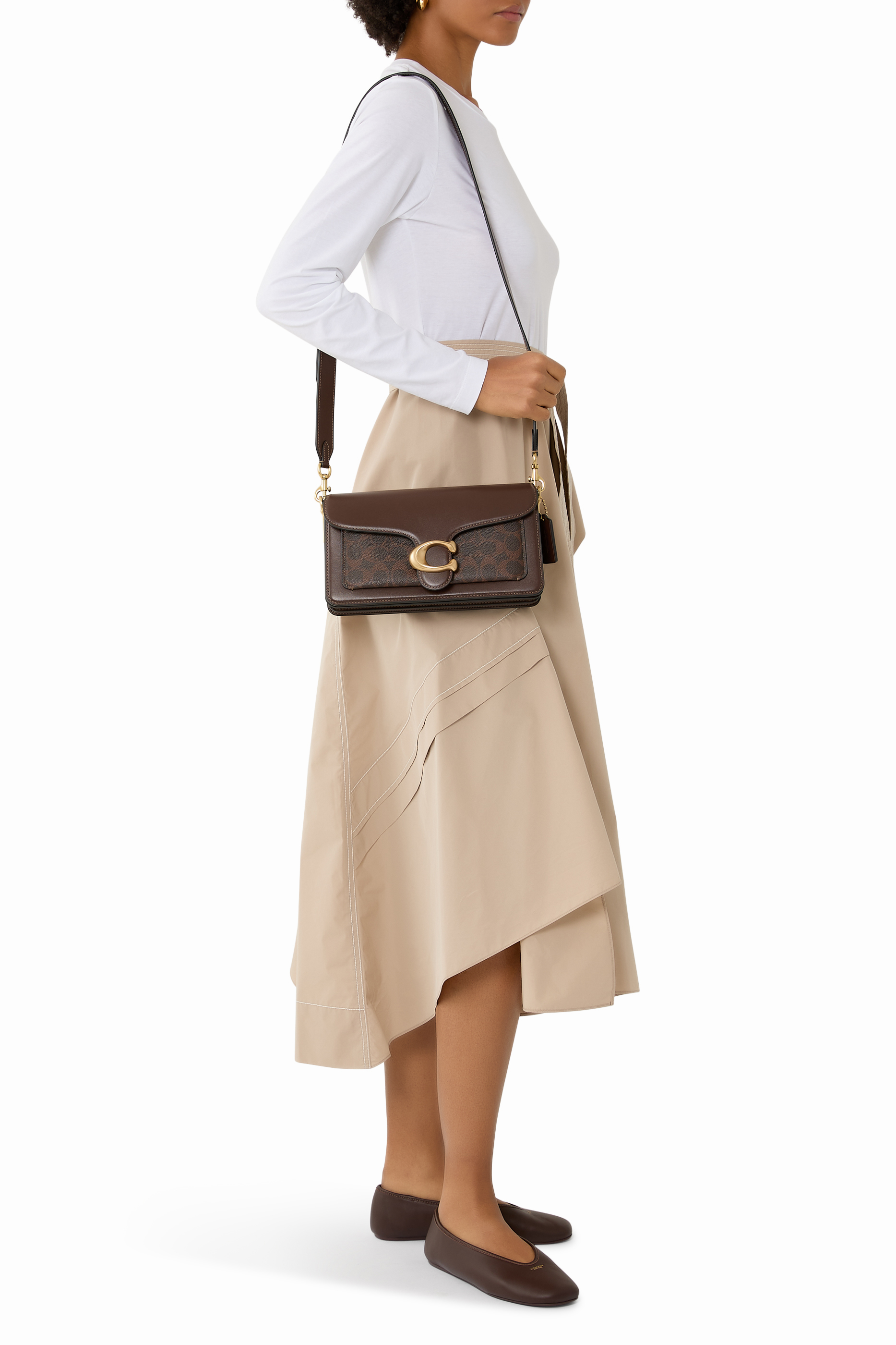 حقيبة كتف تابي 20 قماش قنب بشعار الماركة