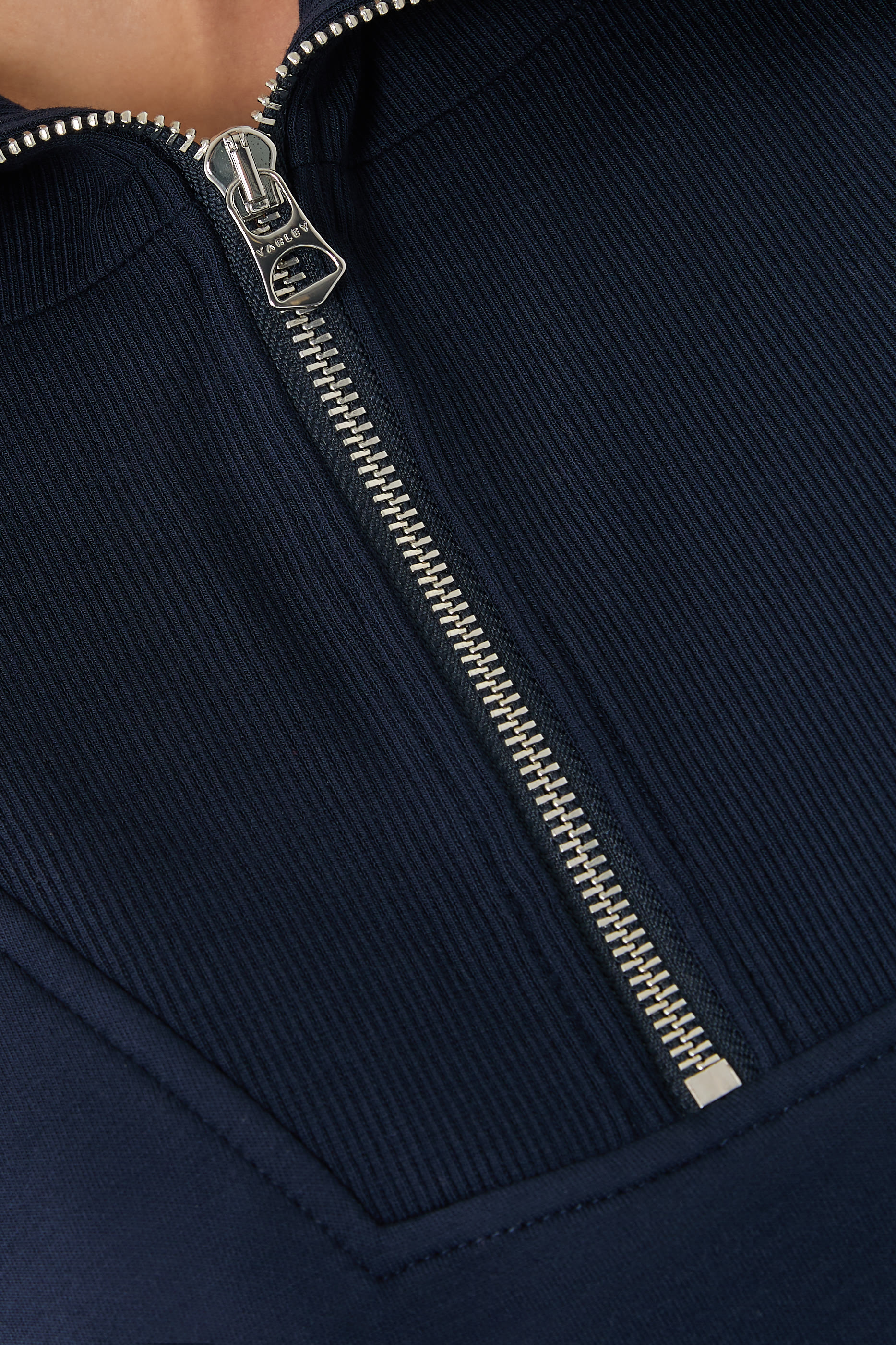 سويت شيرت كاثرين بنصف سحاب