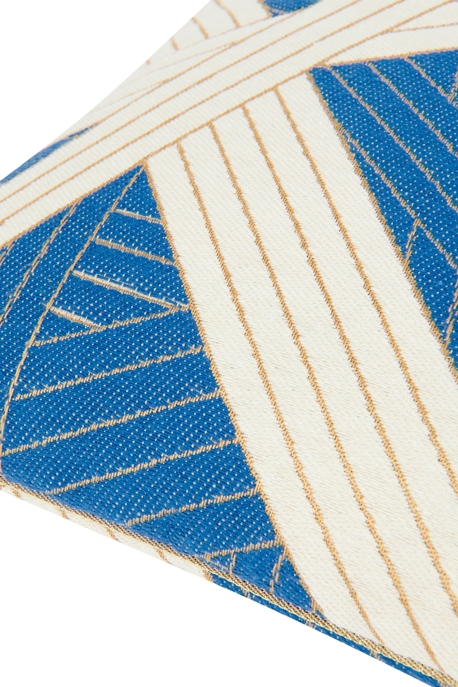 وسادة ناستري بنقشة هندسية