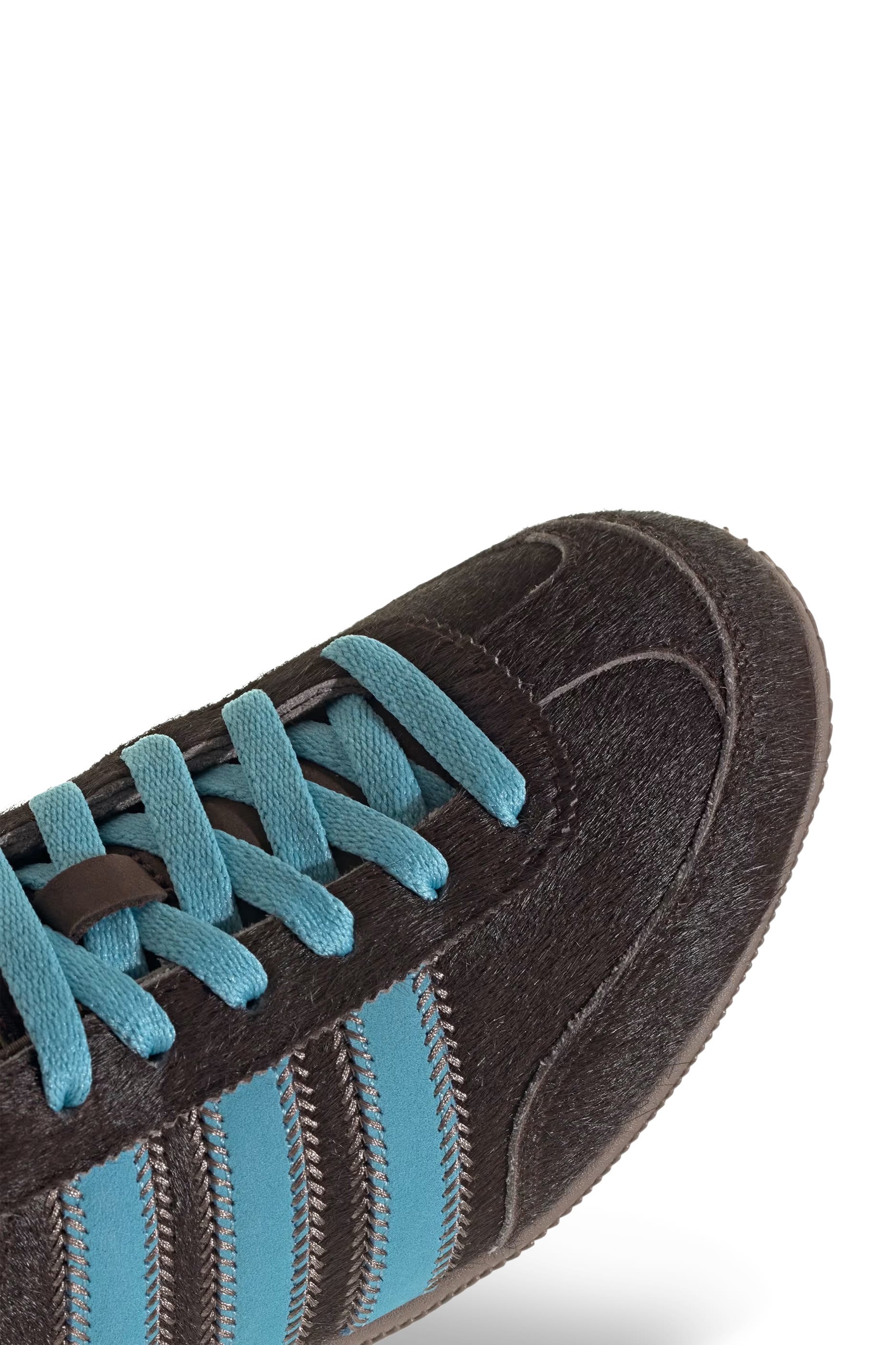 سنيكرز جابان 