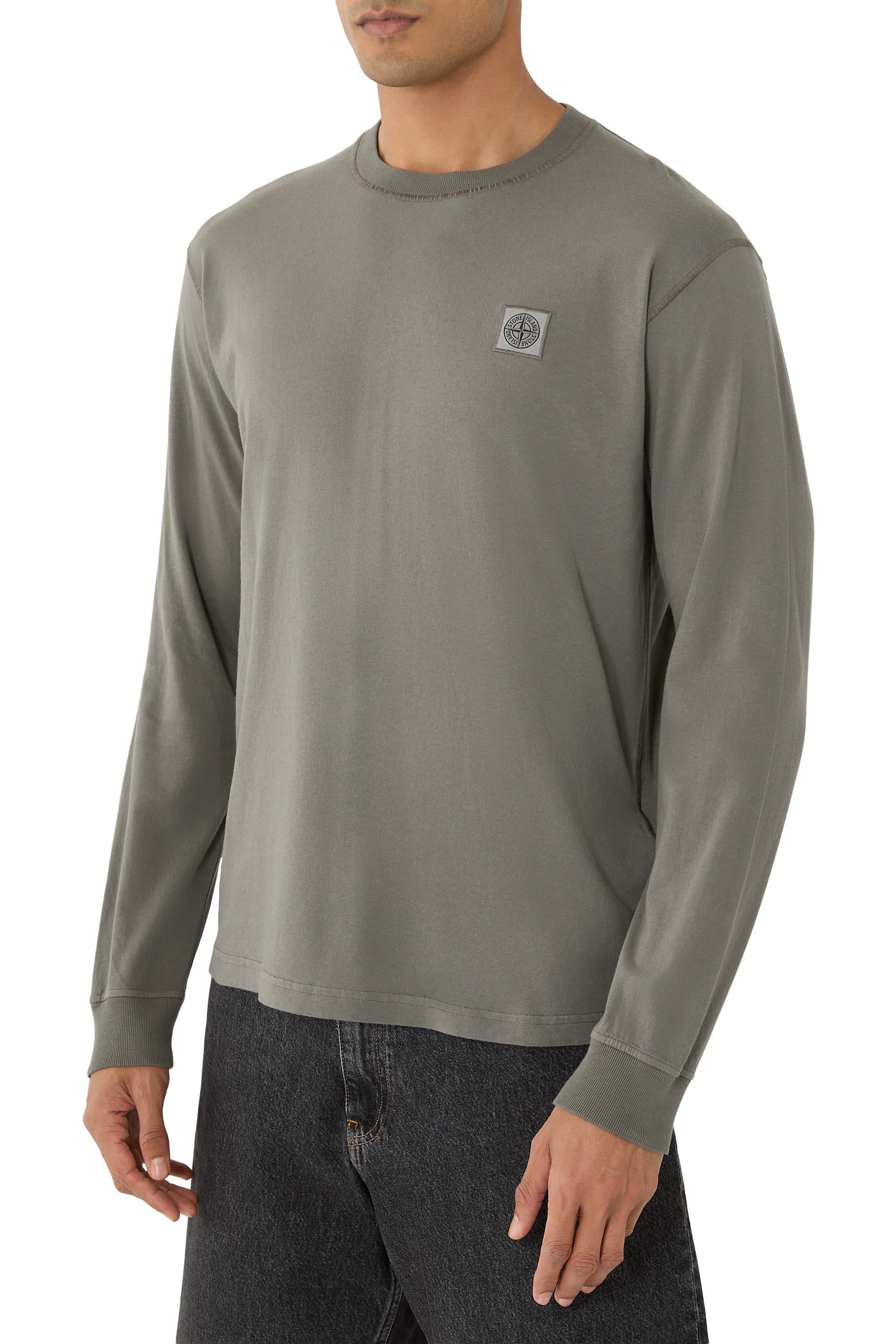 تيشيرت بأكمام طويلة قماش معالج بتقنية فيساتو