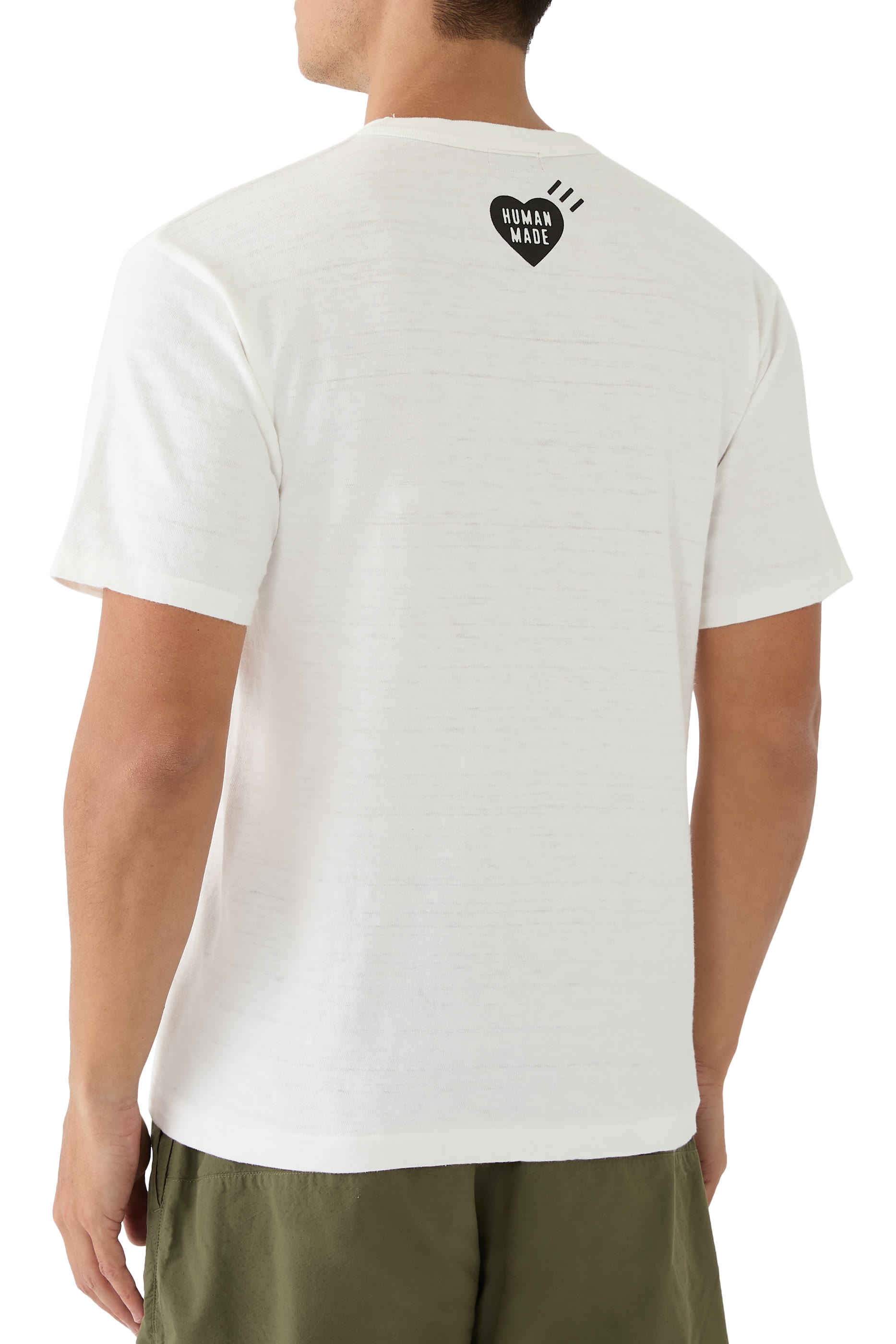 تيشيرت بطبعة غرافيكية