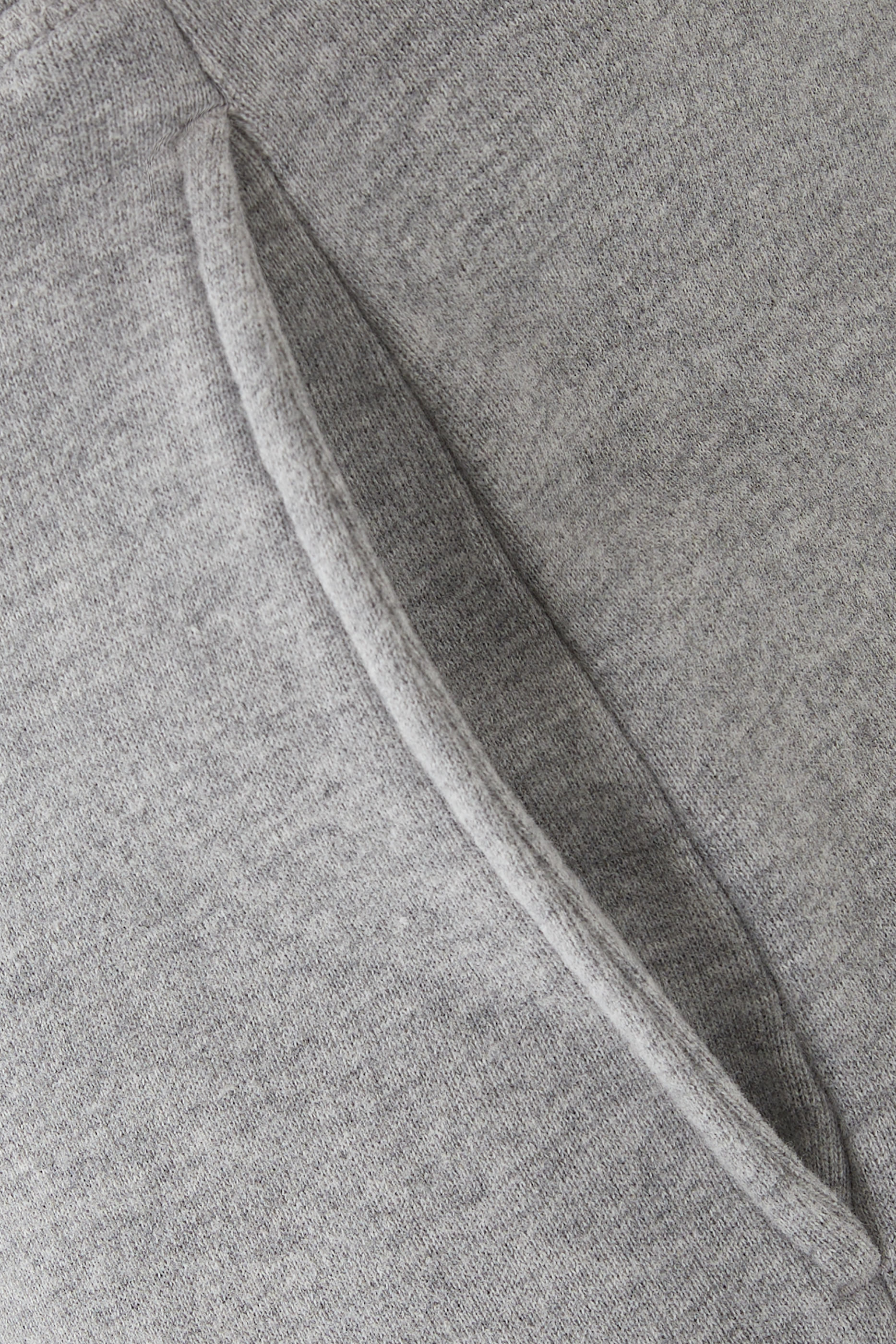 بنطال رياضي بارز الملمس