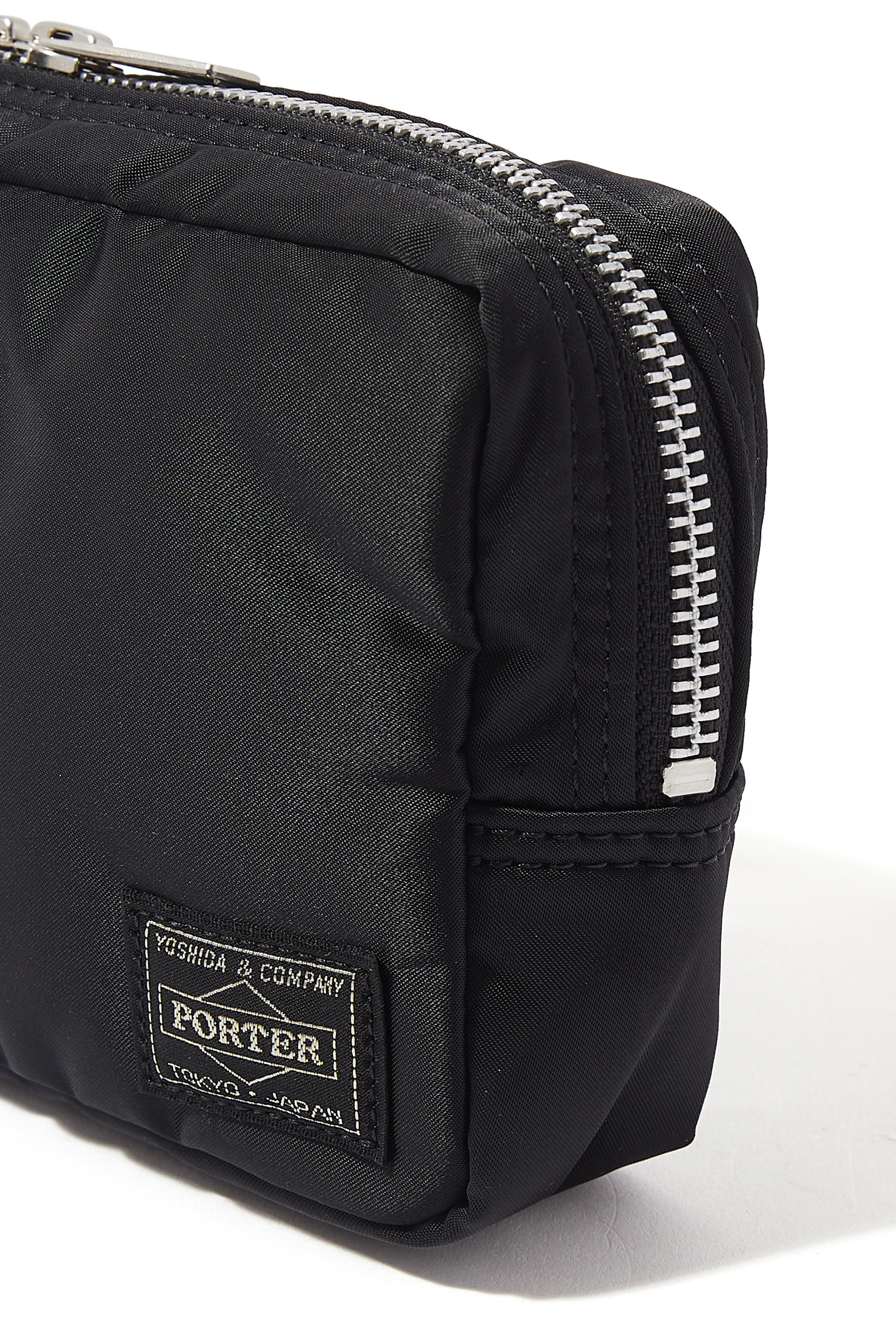 حقيبة صغيرة تانكر