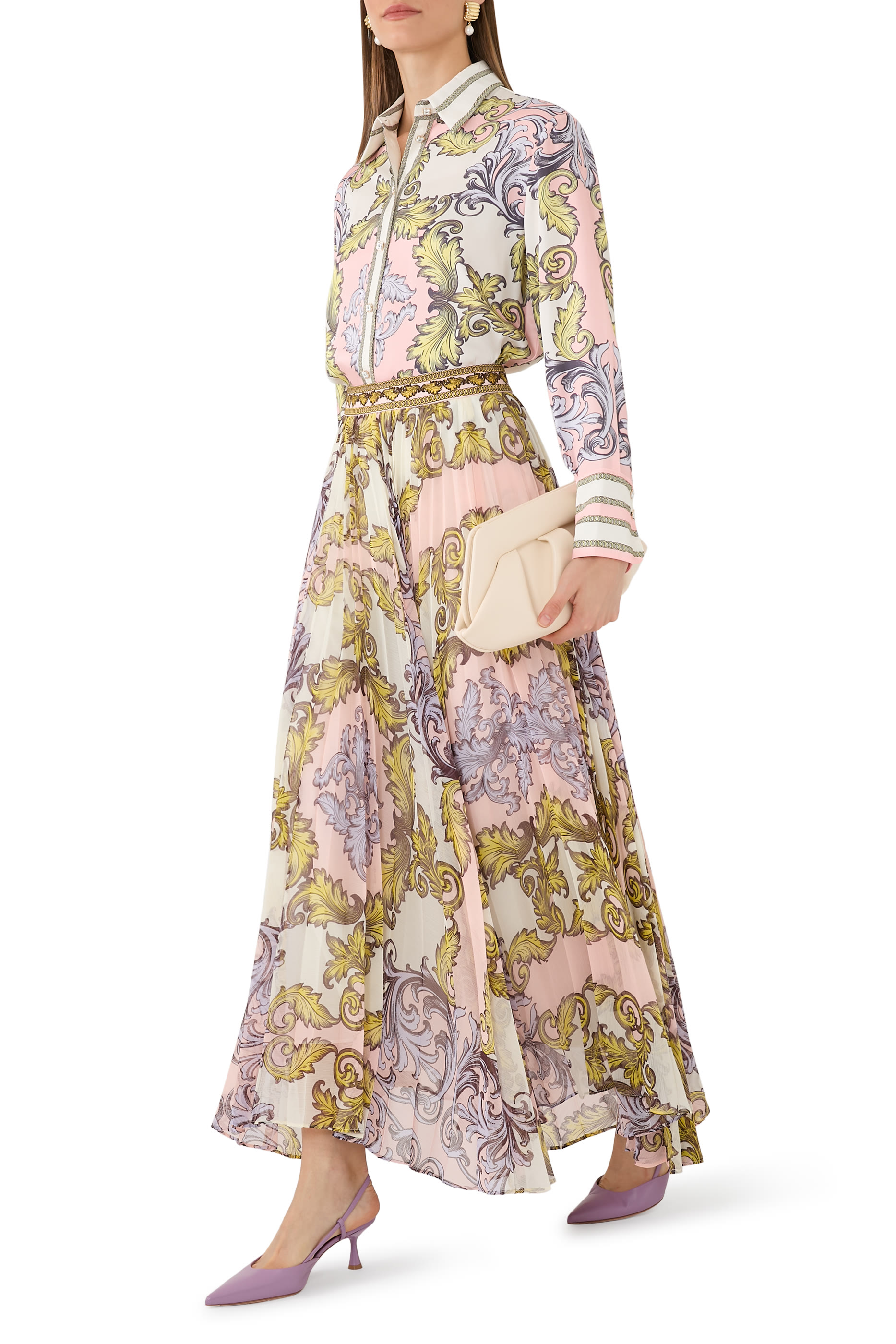 قميص لين بصف أزرار وقصة فضفاضة