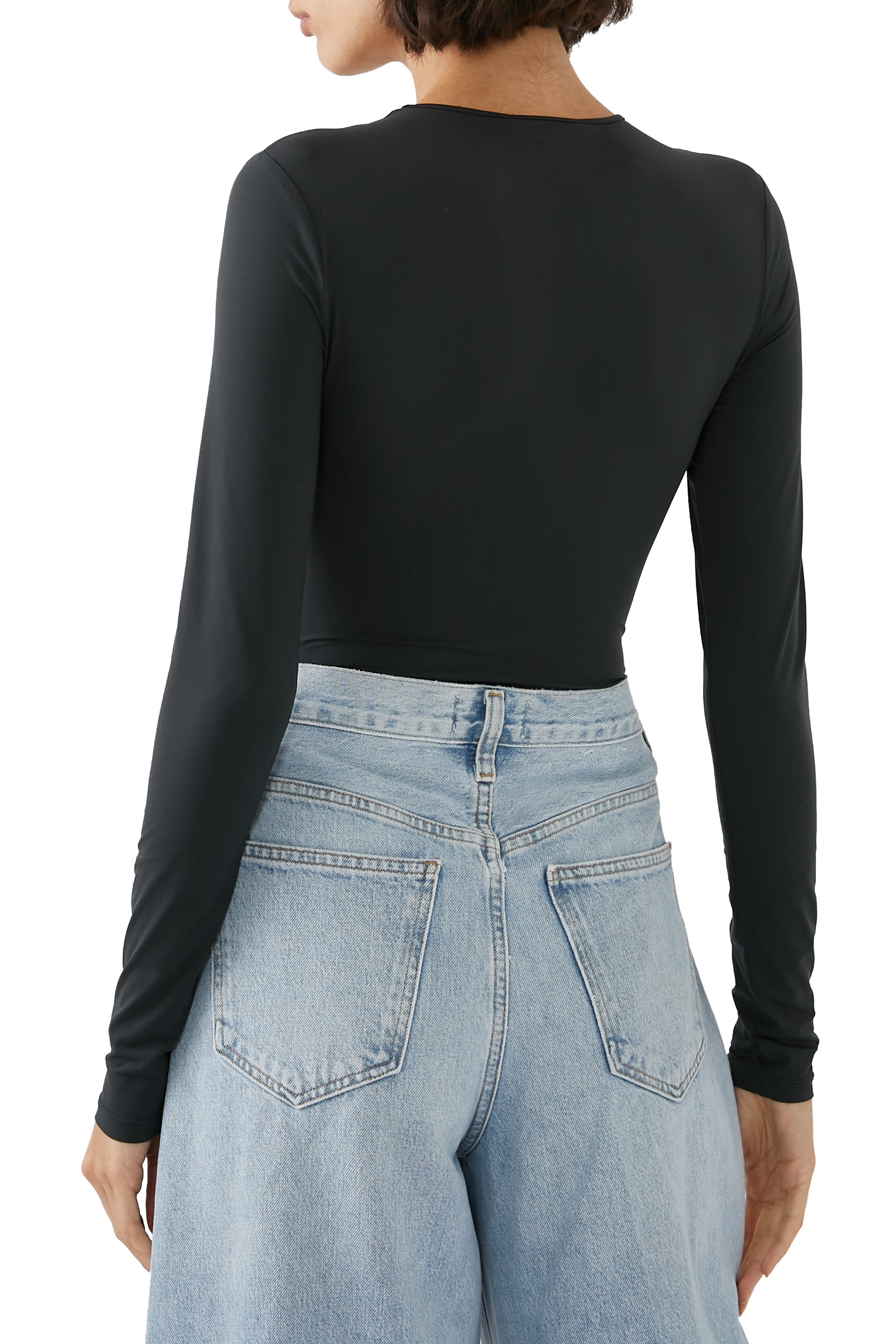 بدلة أورا بأكمام طويلة