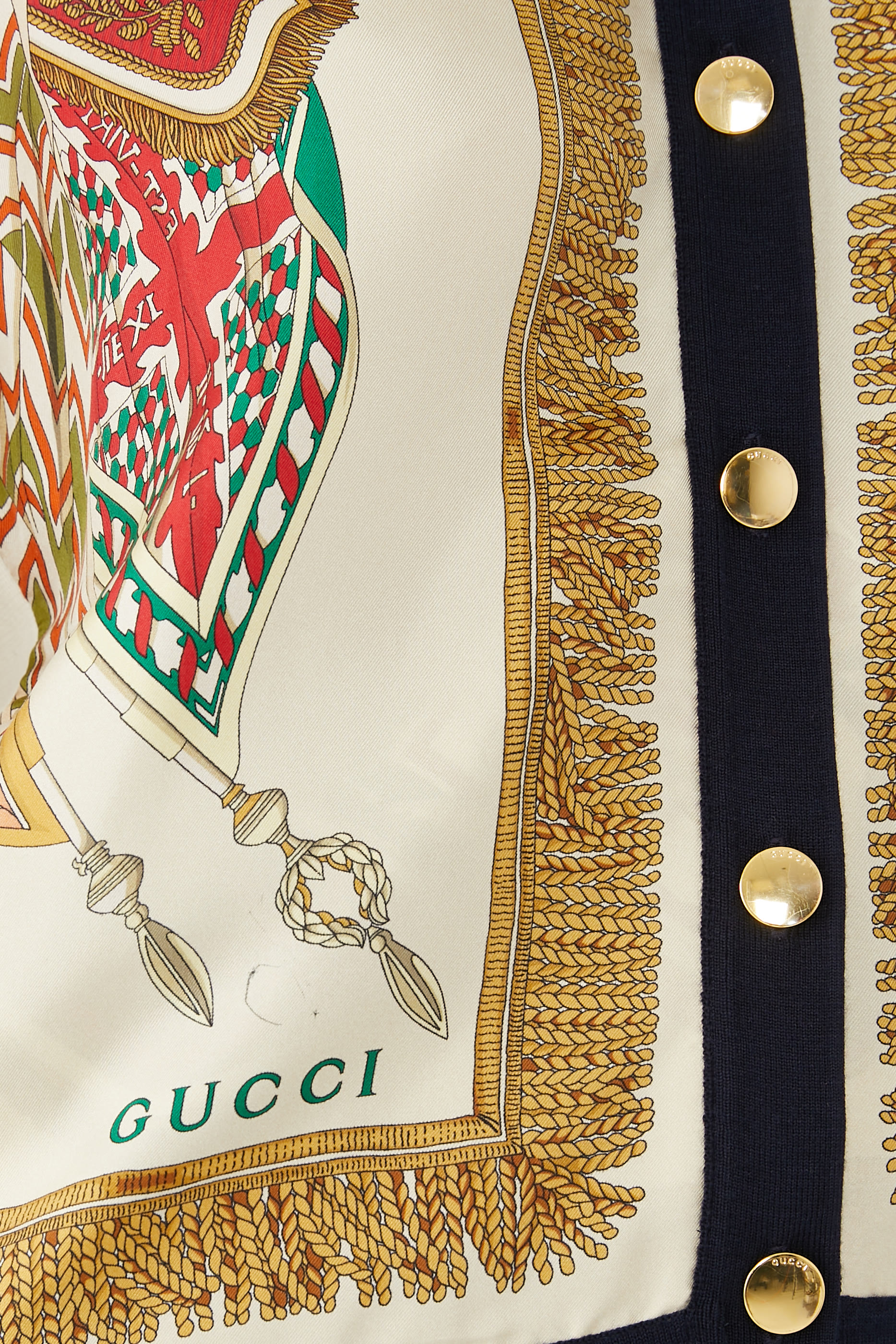 كارديجان صوف بطبعات