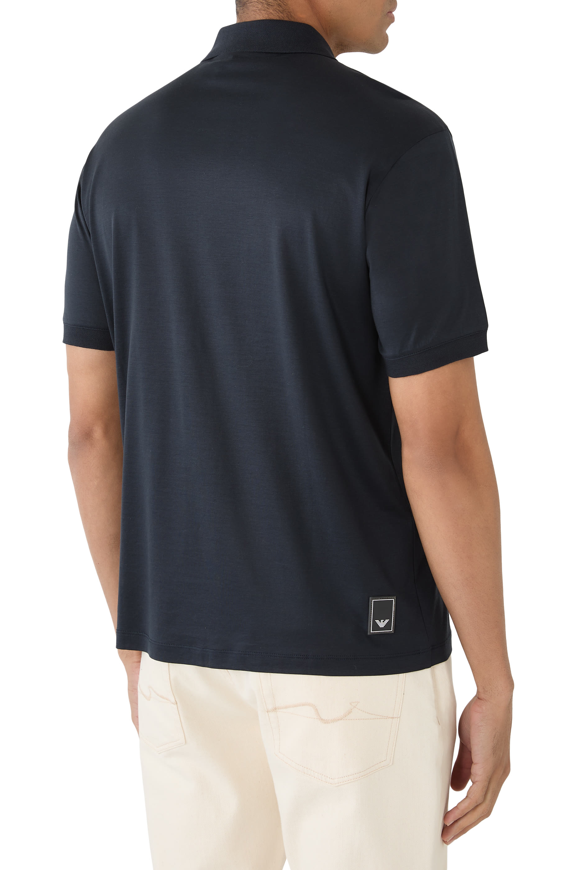 قميص بولو برقعة شعار رأس النسر صغيرة