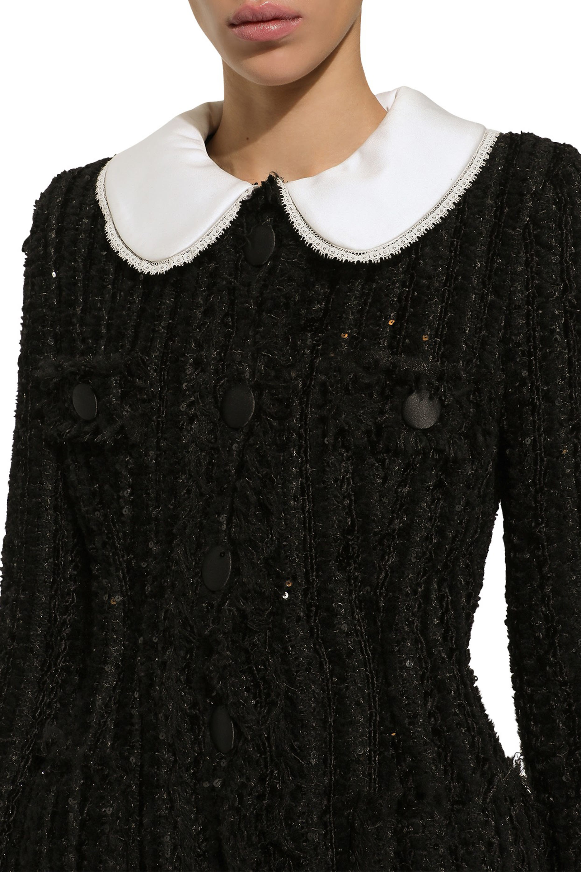 جاكيت تويد مطرز بترتر