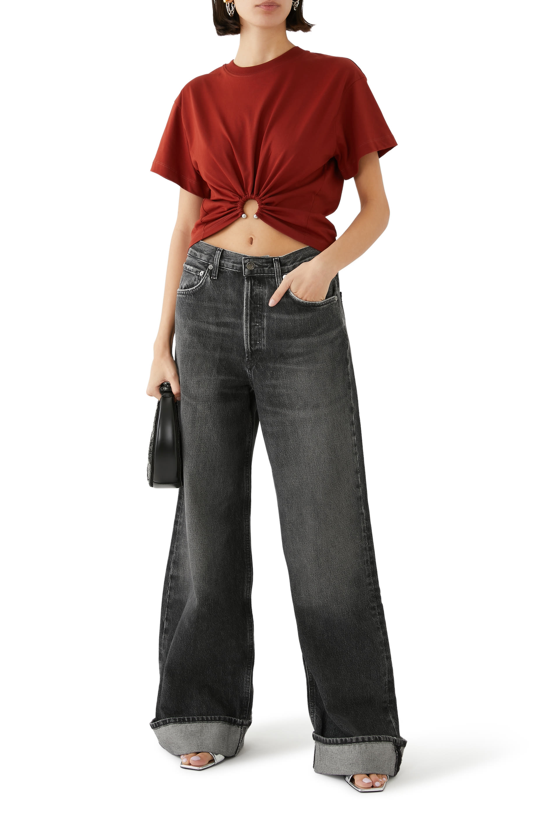 بنطال جينز دنيم بقصة ساق واسعة وخصر مرتفع