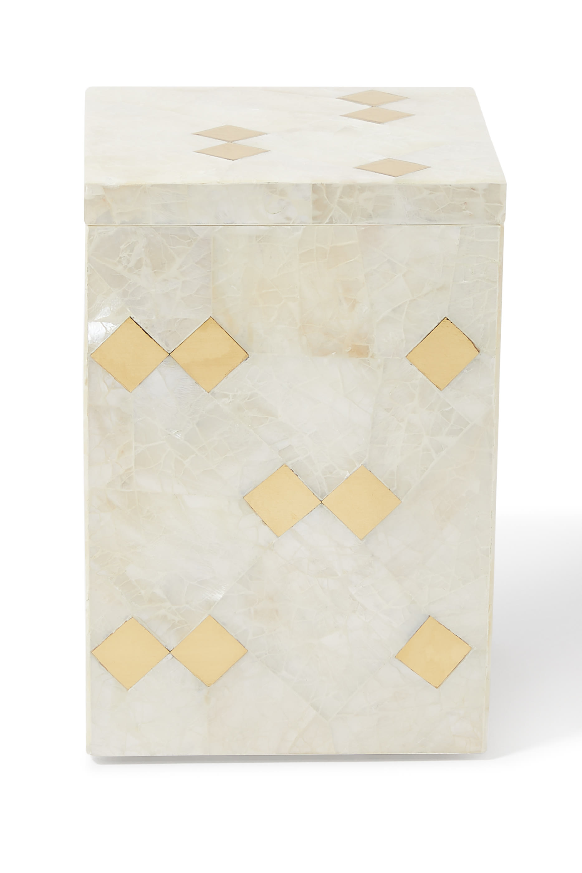 صندوق بتصميم مربع صدف