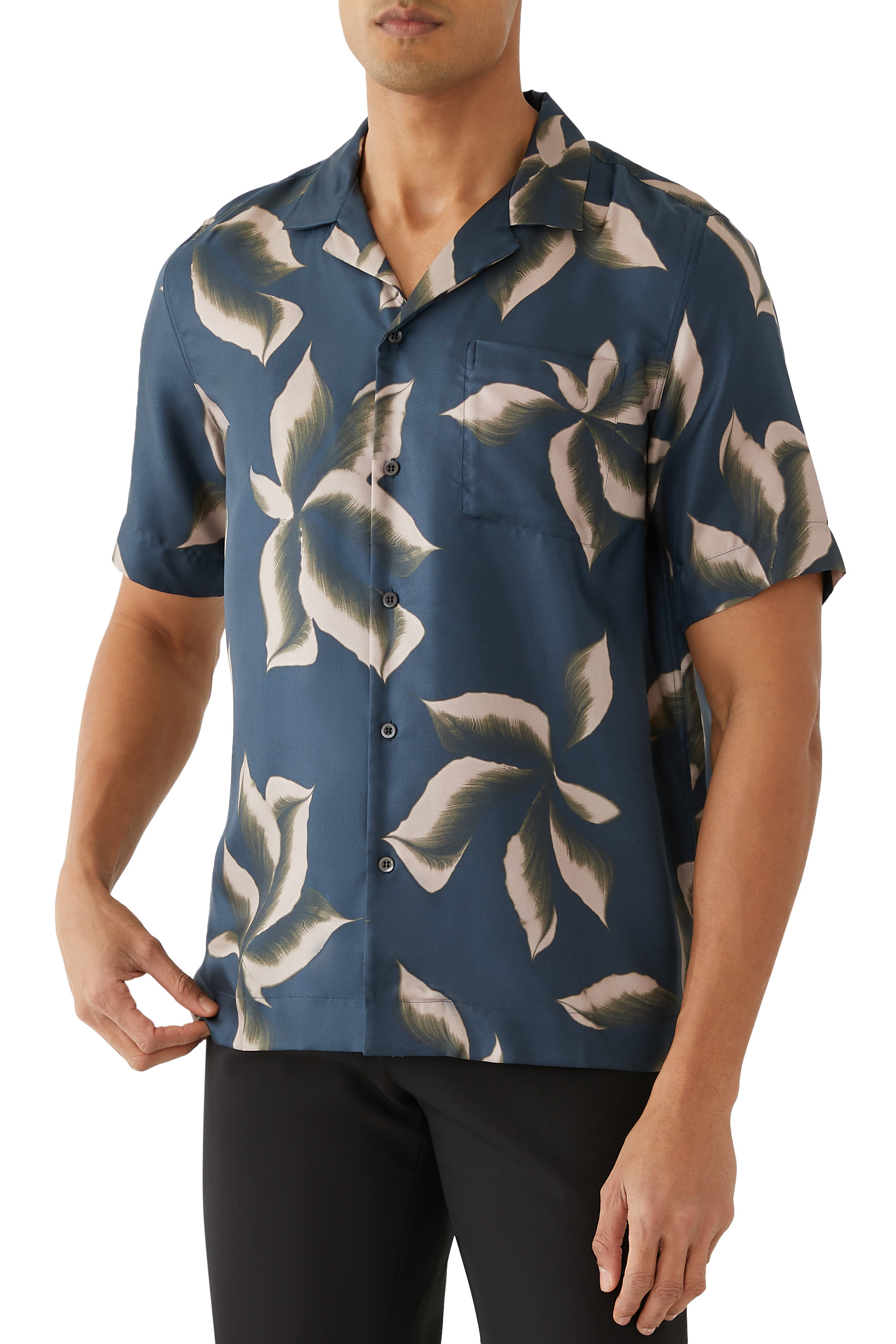 قميص كارلتون