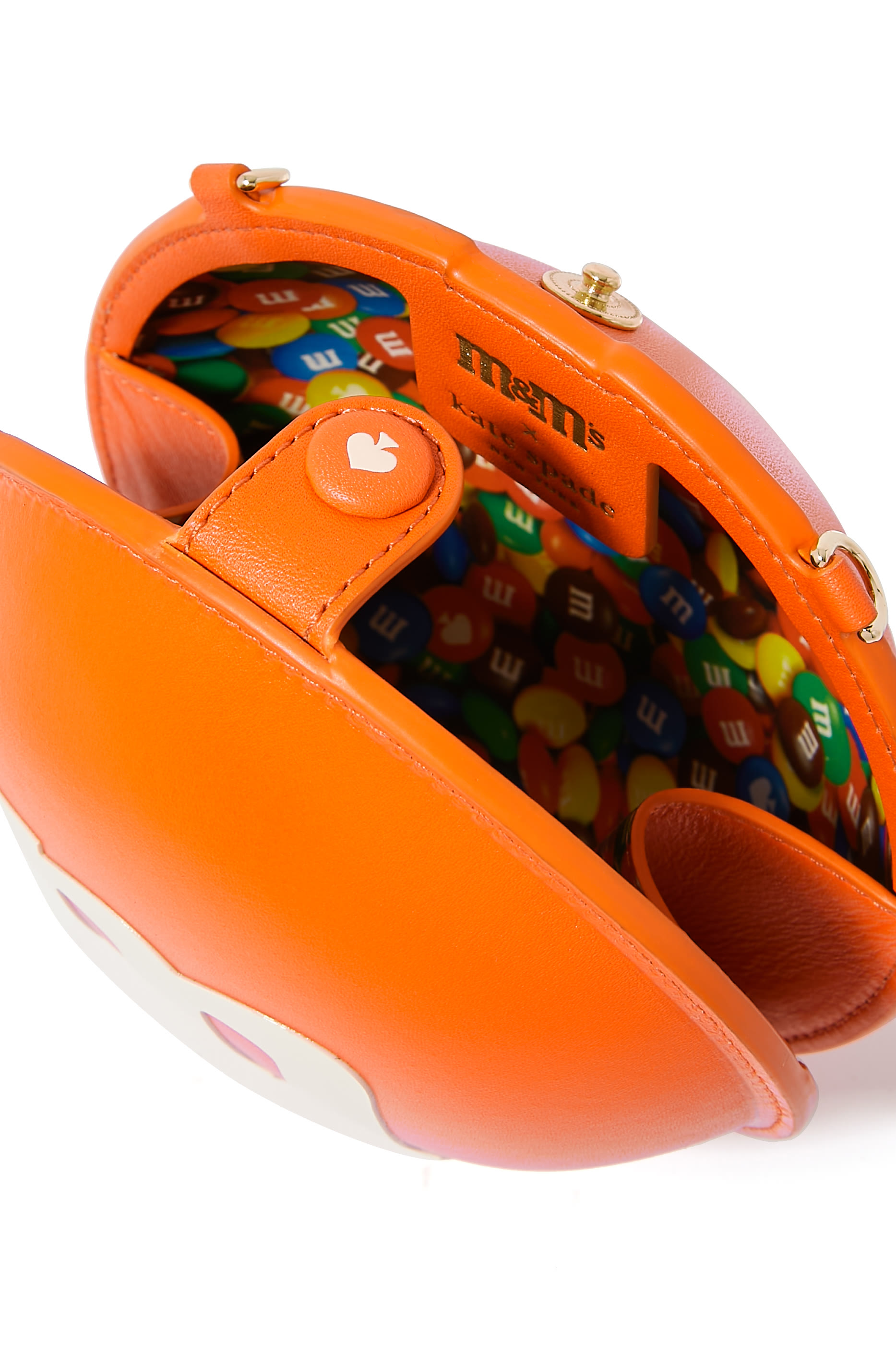 محفظة ام اند ام بسلسلة