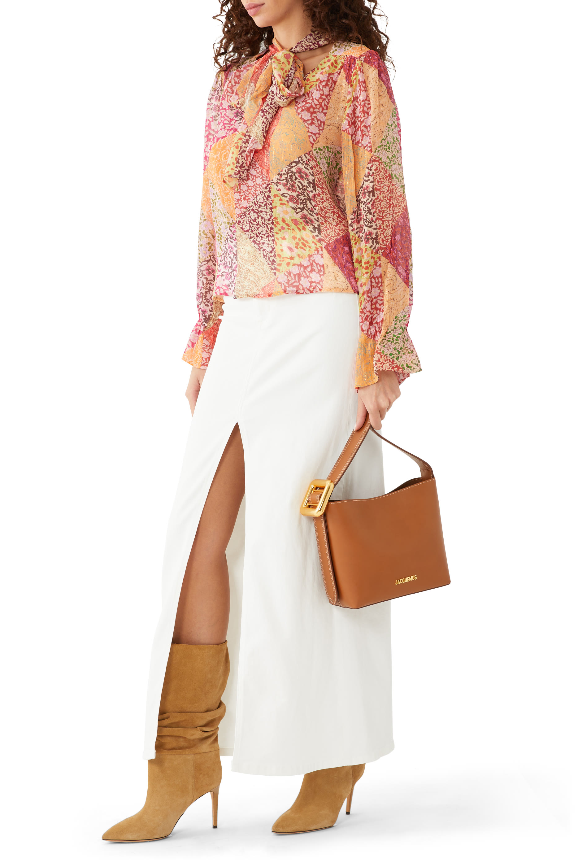 بلوزة جوفي بتصميم برقعات