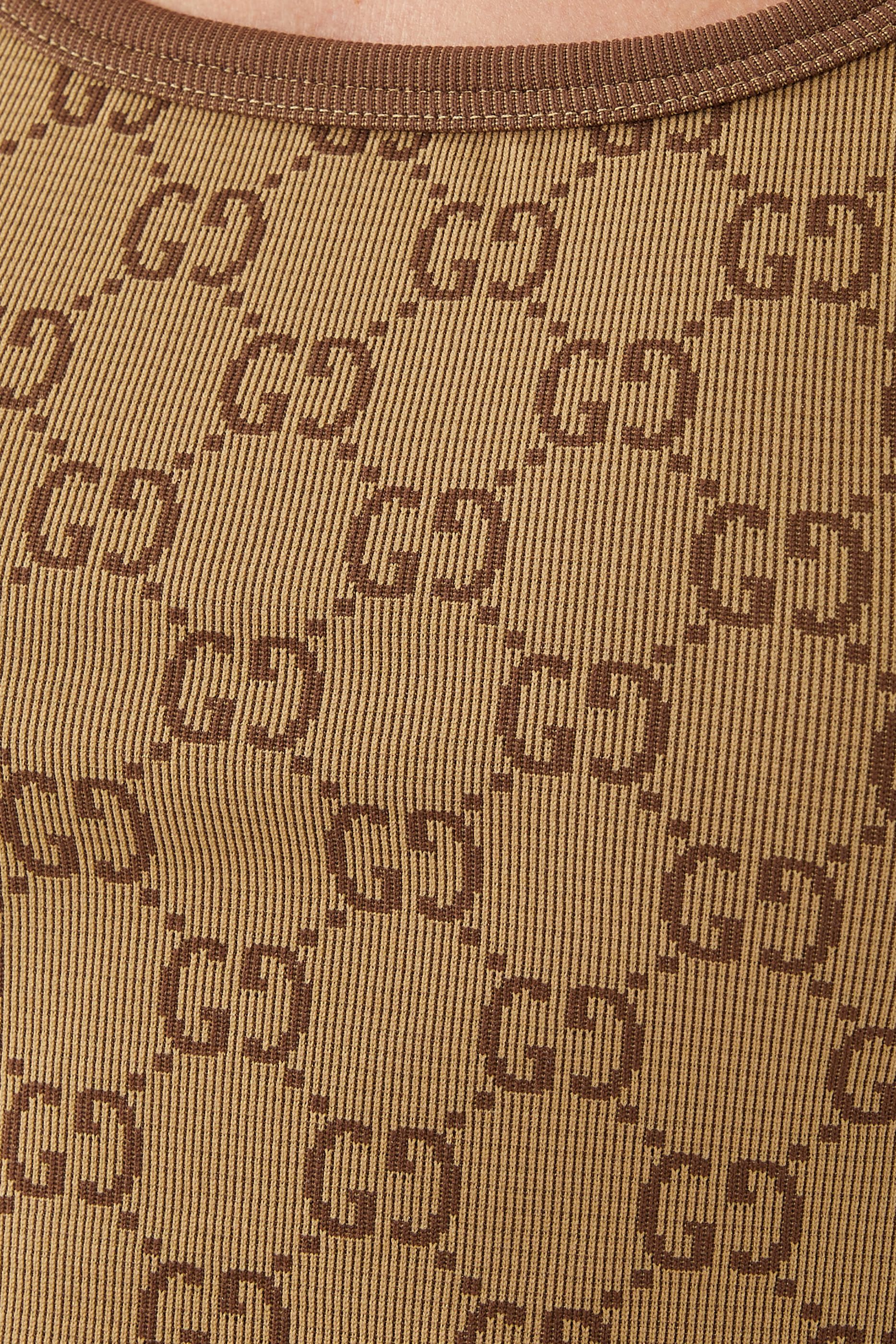 بلوزة قصيرة بنقشة شعار GG جاكار جيرسيه