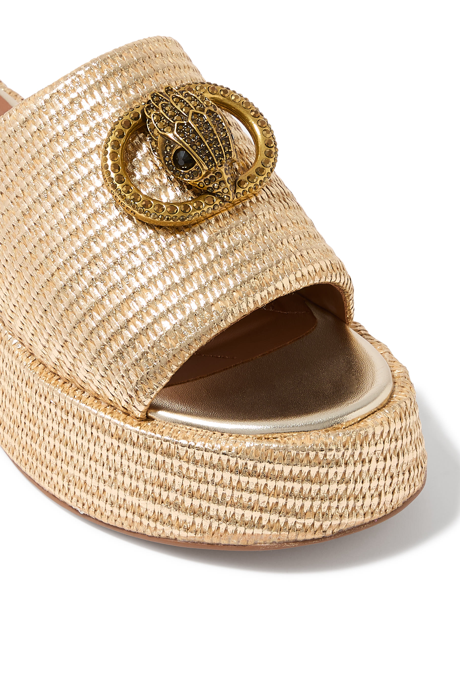 صندل تشيلسيا 60 مفتوح من الخلف بنعل عريض