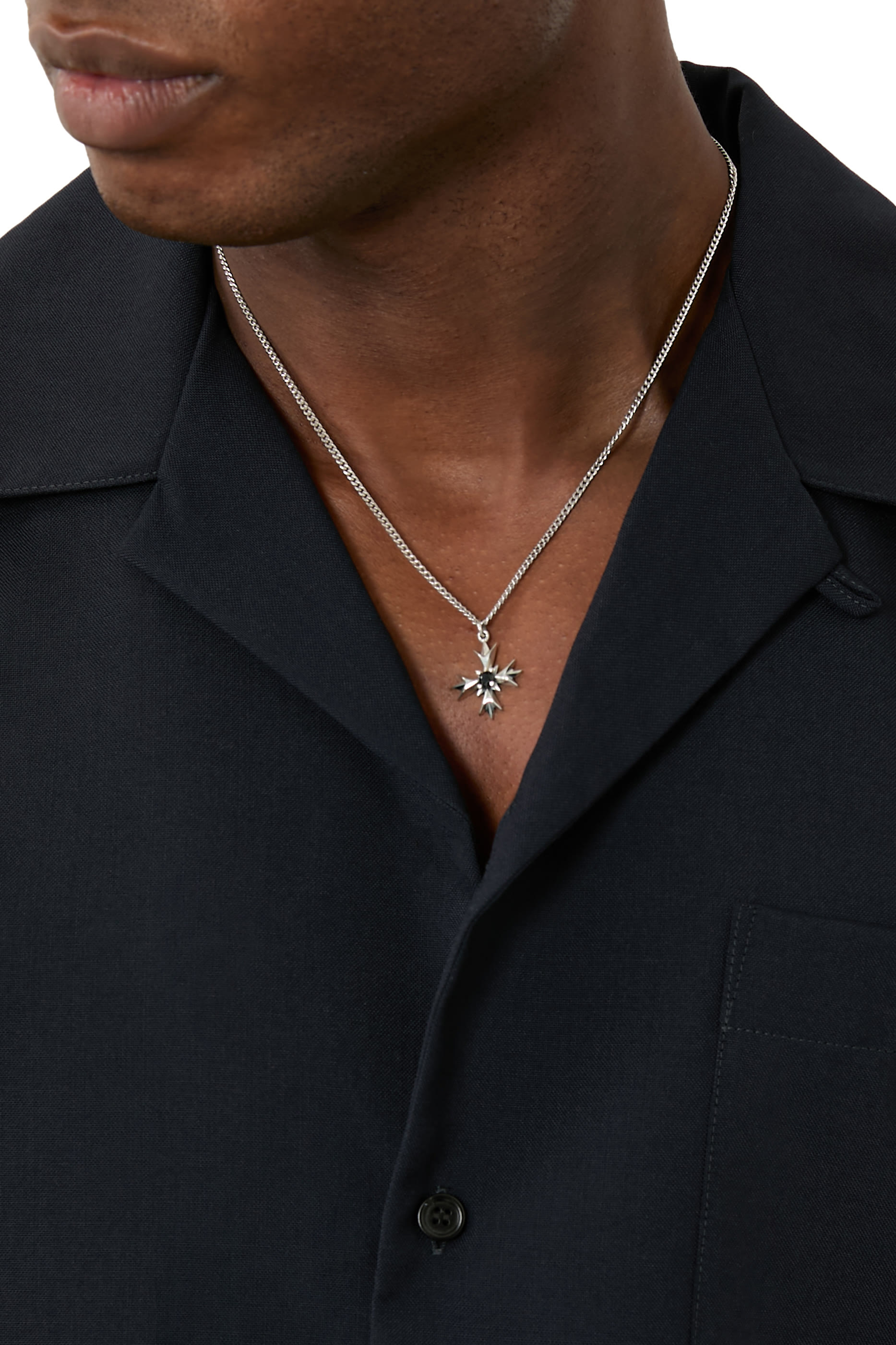 قلادة كريست مرصعة بأحجار زركونيا مكعبة وكريستال، فضة اسرتلينية