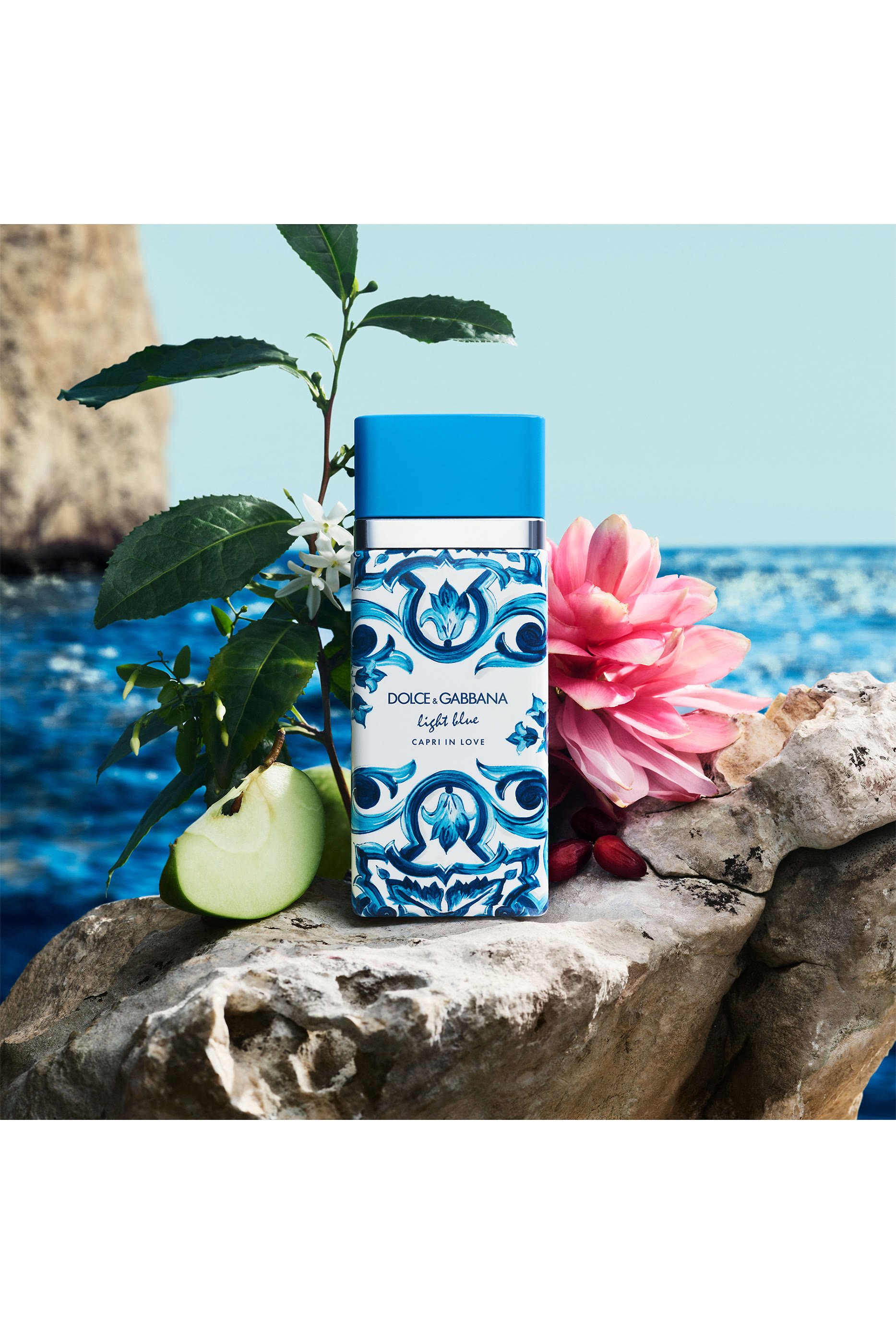 أو دو بارفان لايت بلو كابري إن لوف