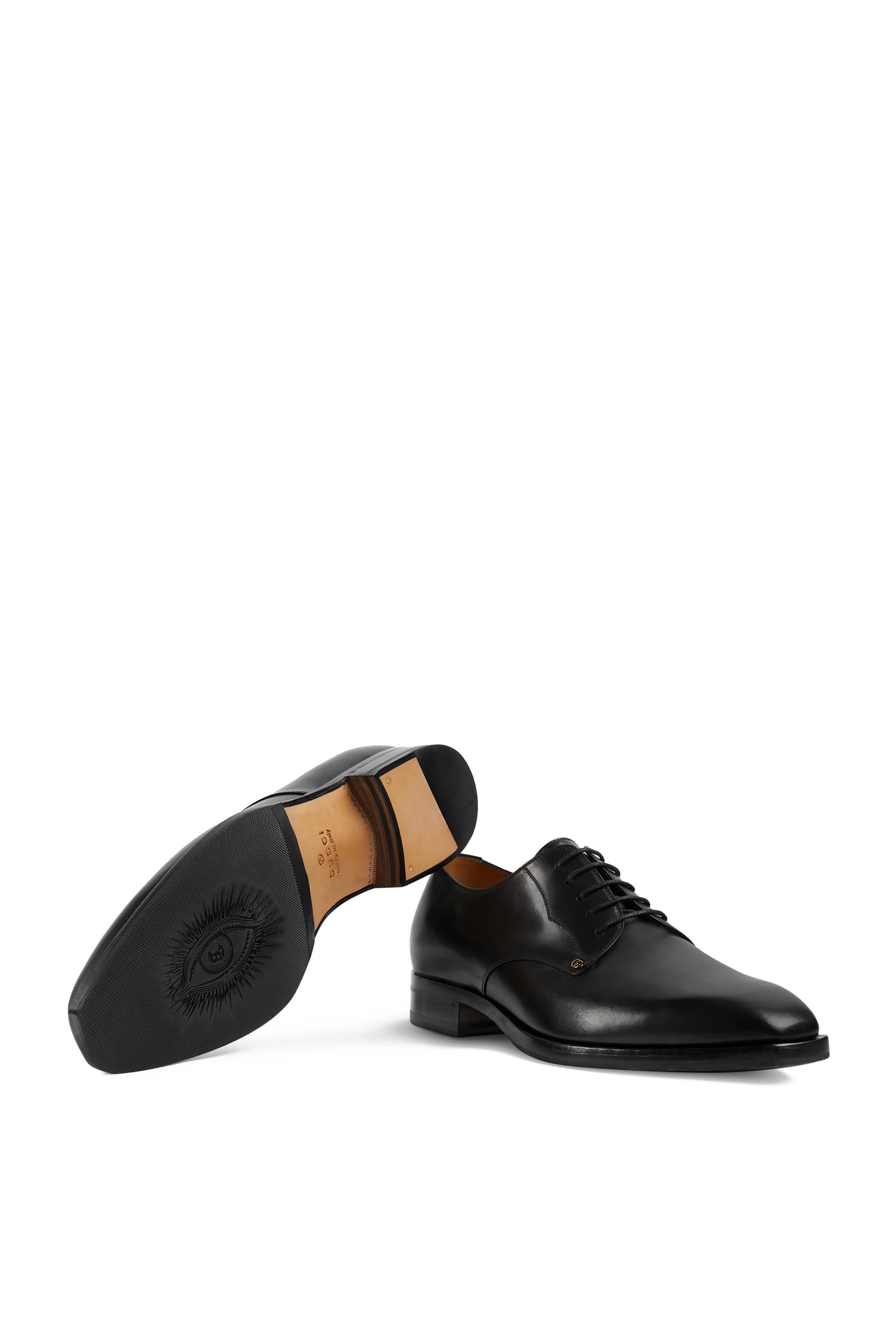 حذاء سهل الارتداء 20 بأربطة