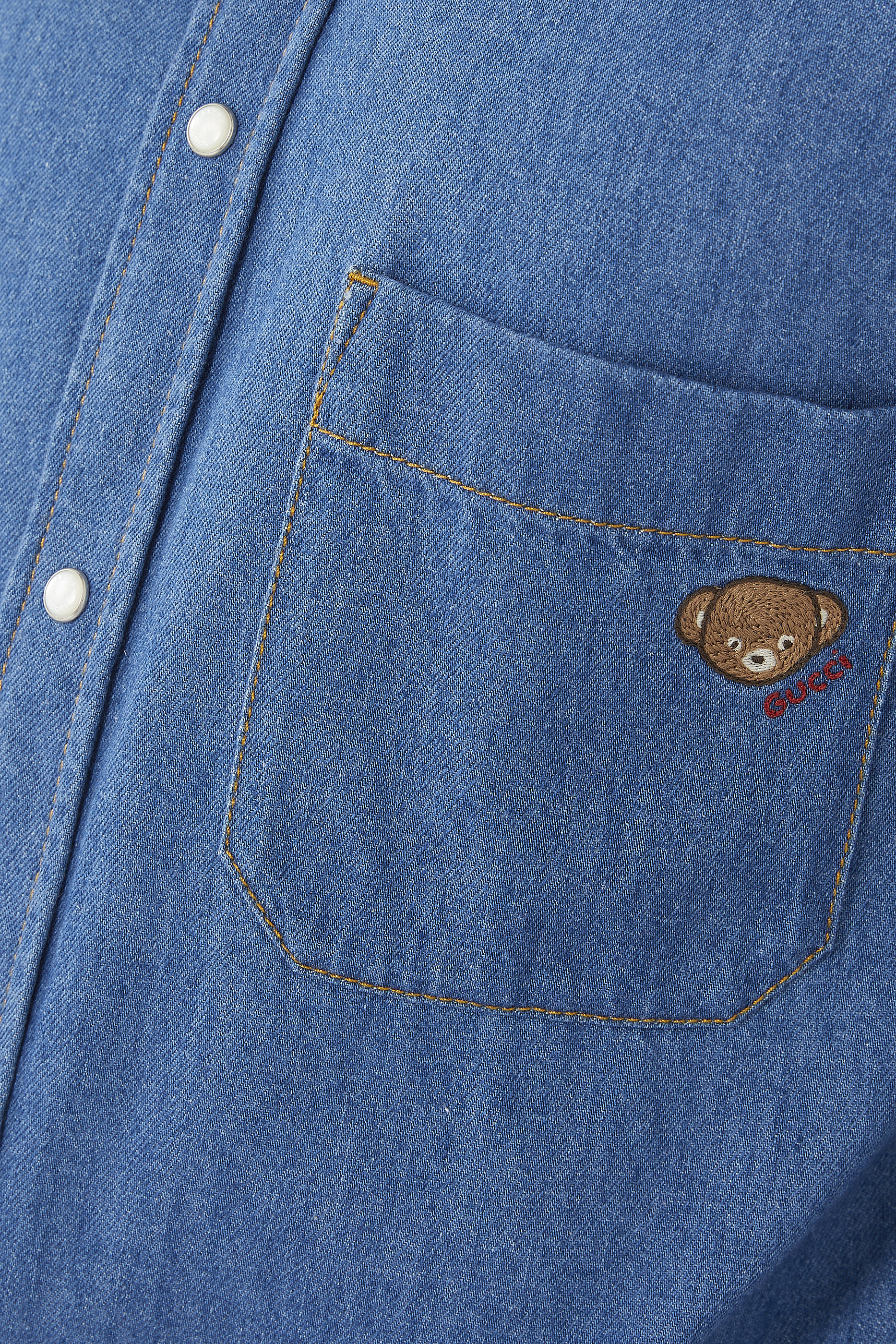 قميص دنيم بنقشة دب