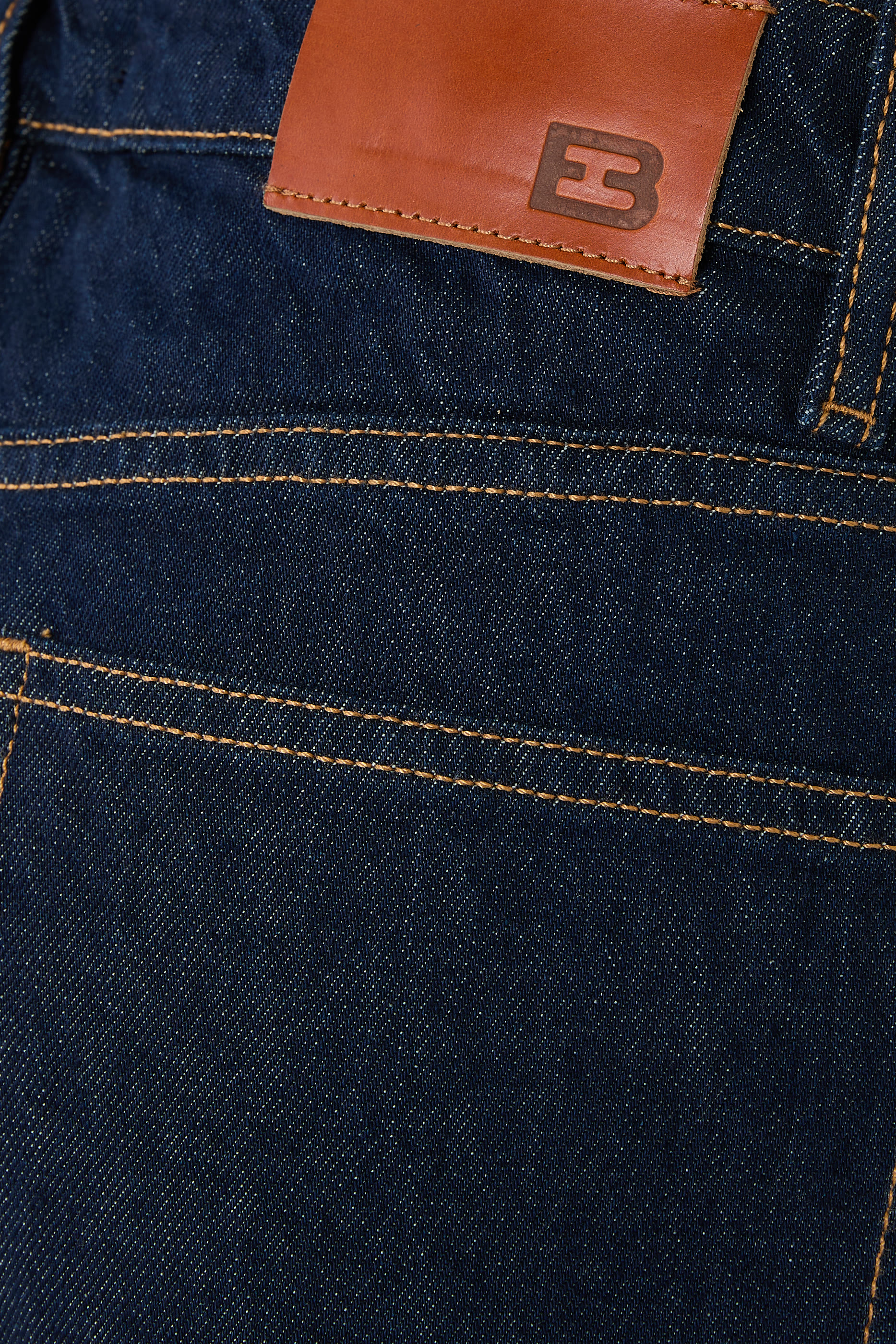 بنطال جينز أليدا باود بقصة واسعة