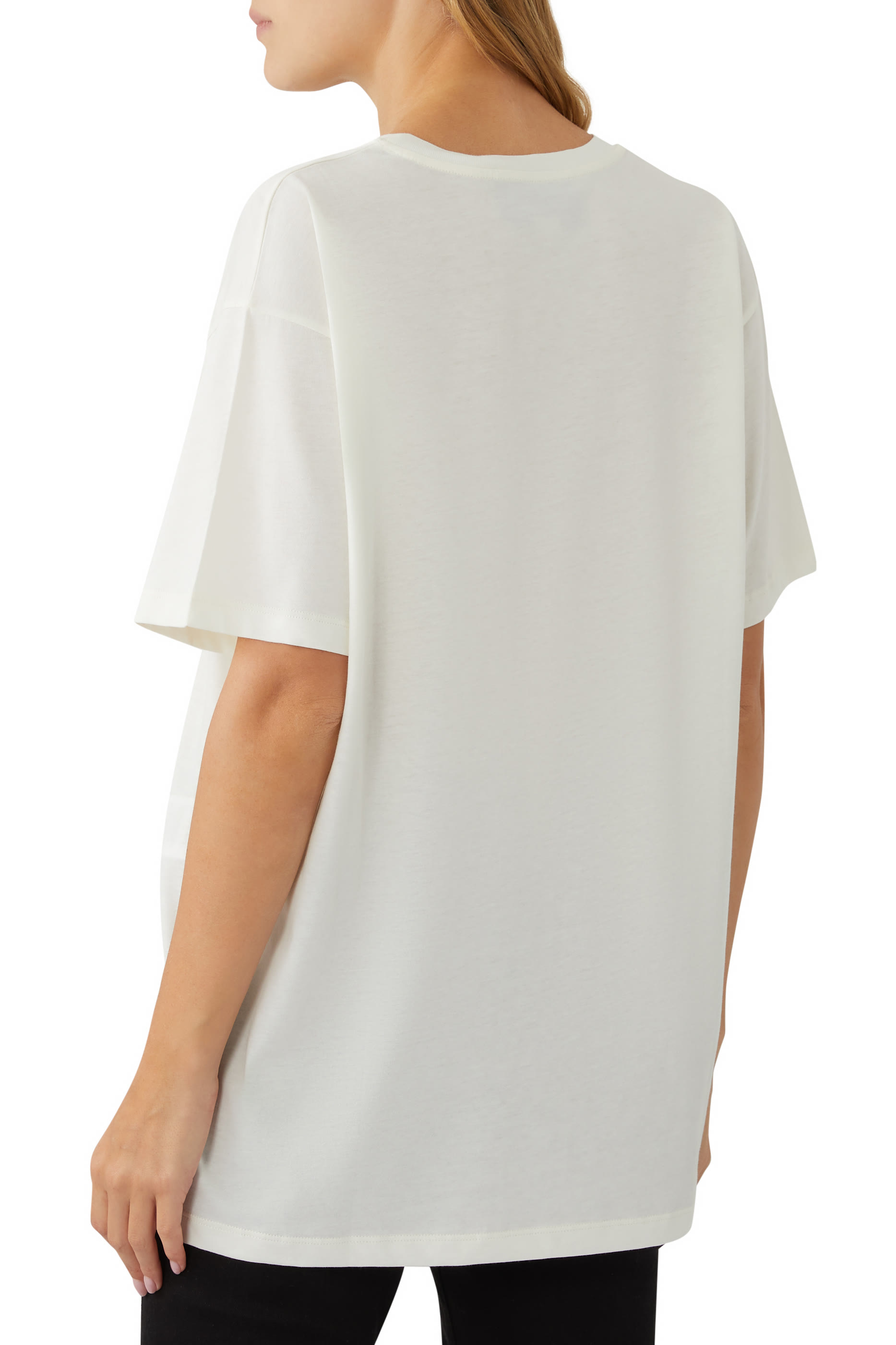 تيشيرت فينتج بطبعة شعار الماركة