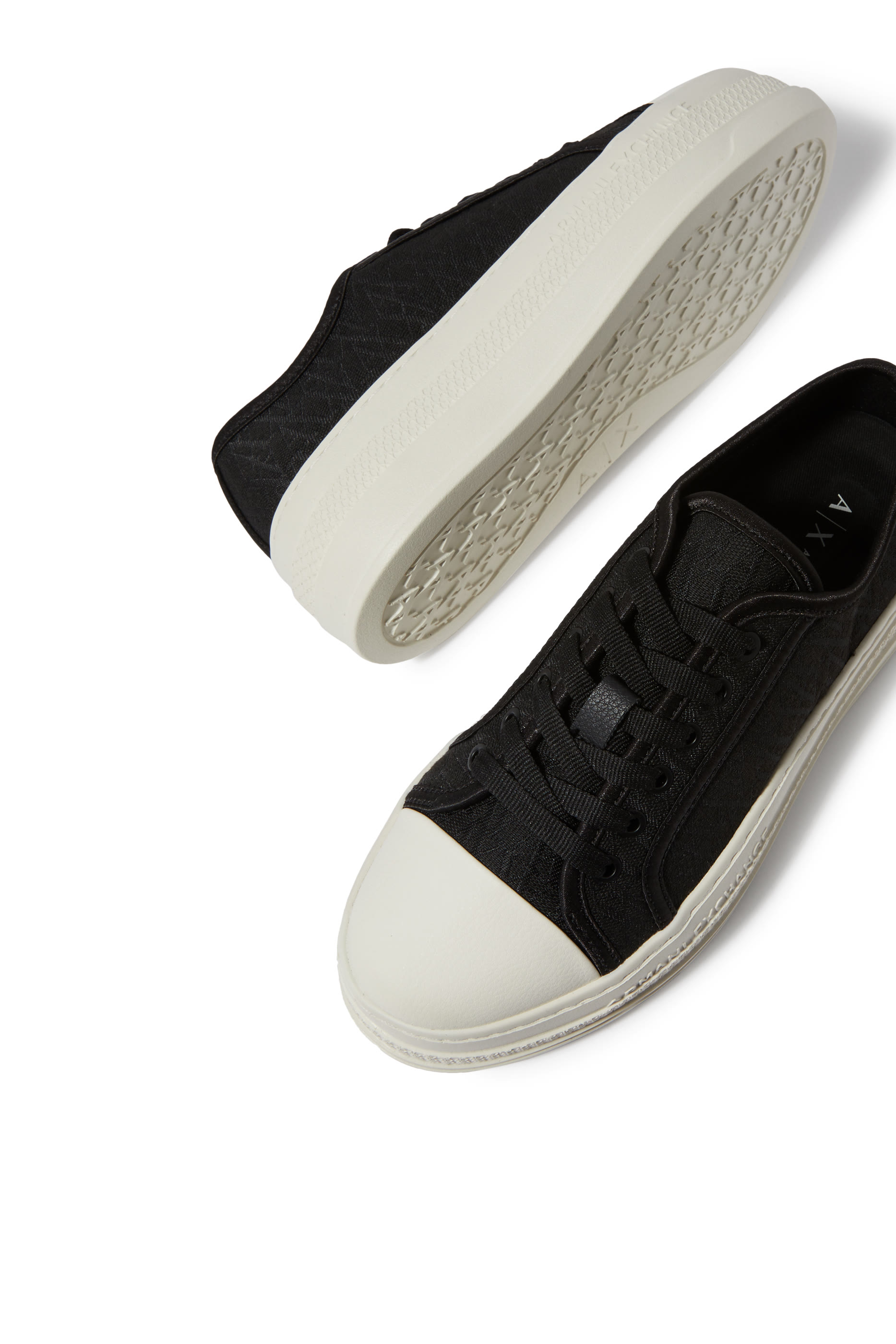 سنيكرز جين بكاحل منخفض