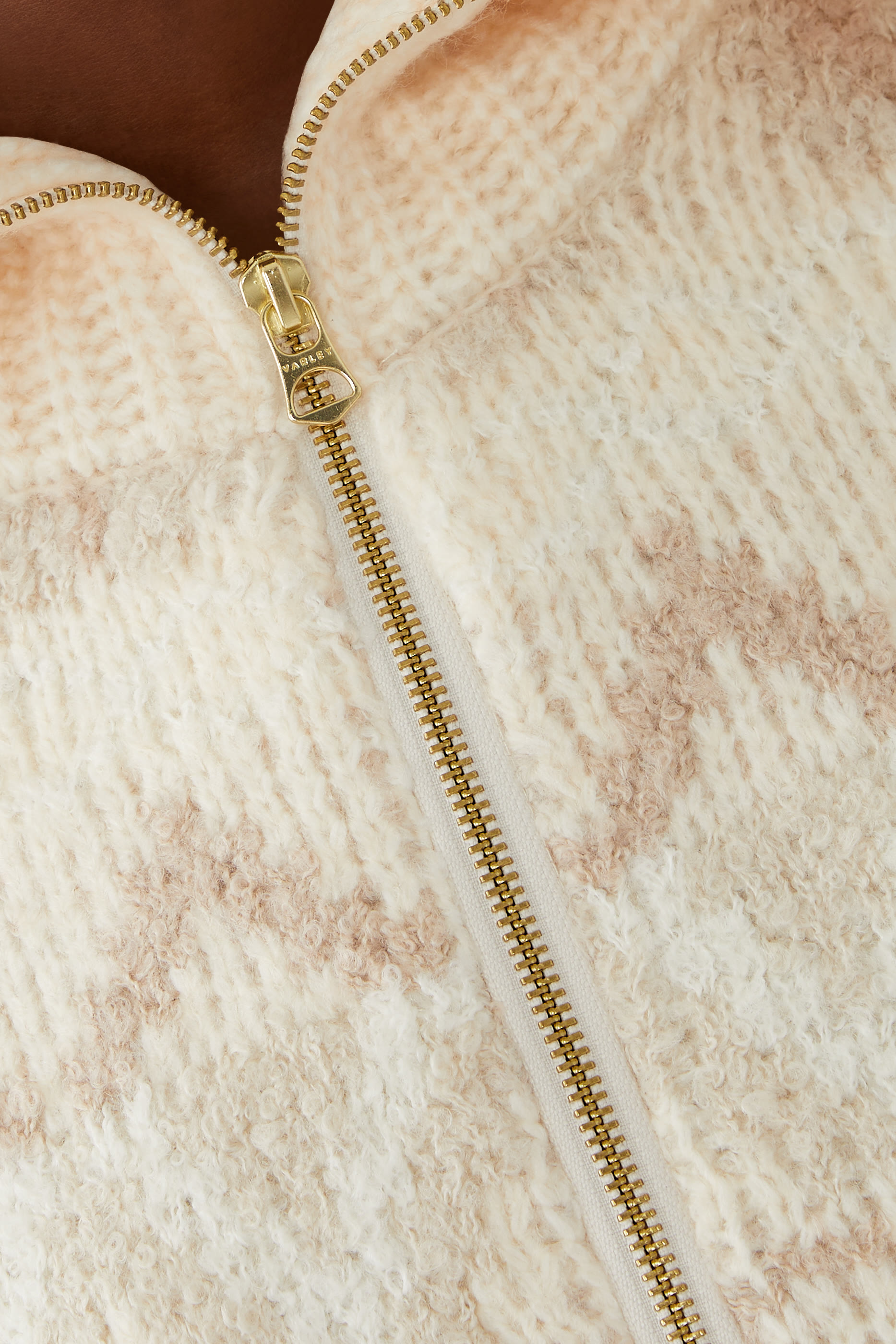 جاكيت بروك فايرسيل نسيج