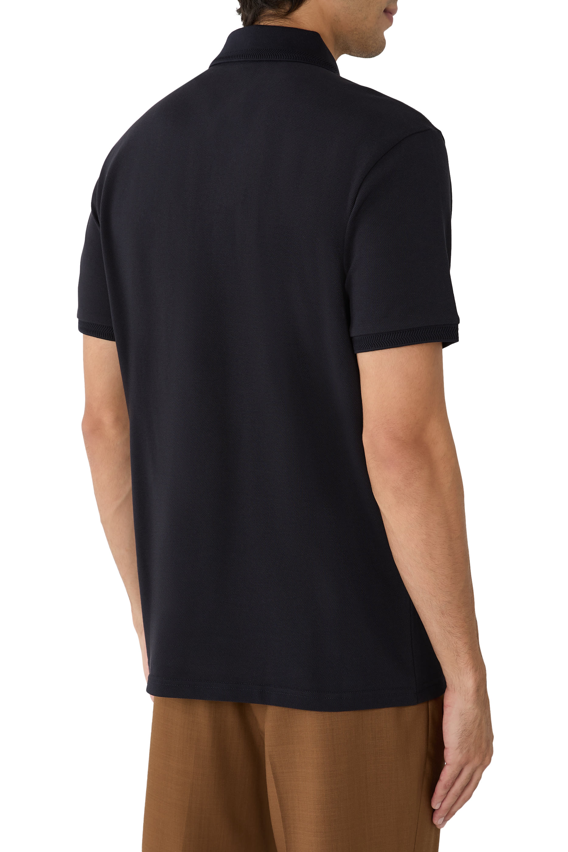 قميص بولو بأكمام قصيرة