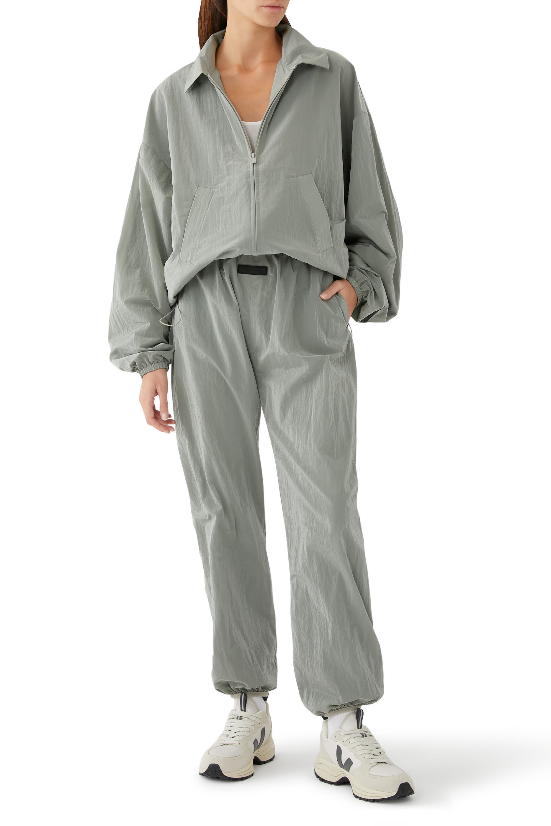 جاكيت بومبر شيل نايلون مجعد