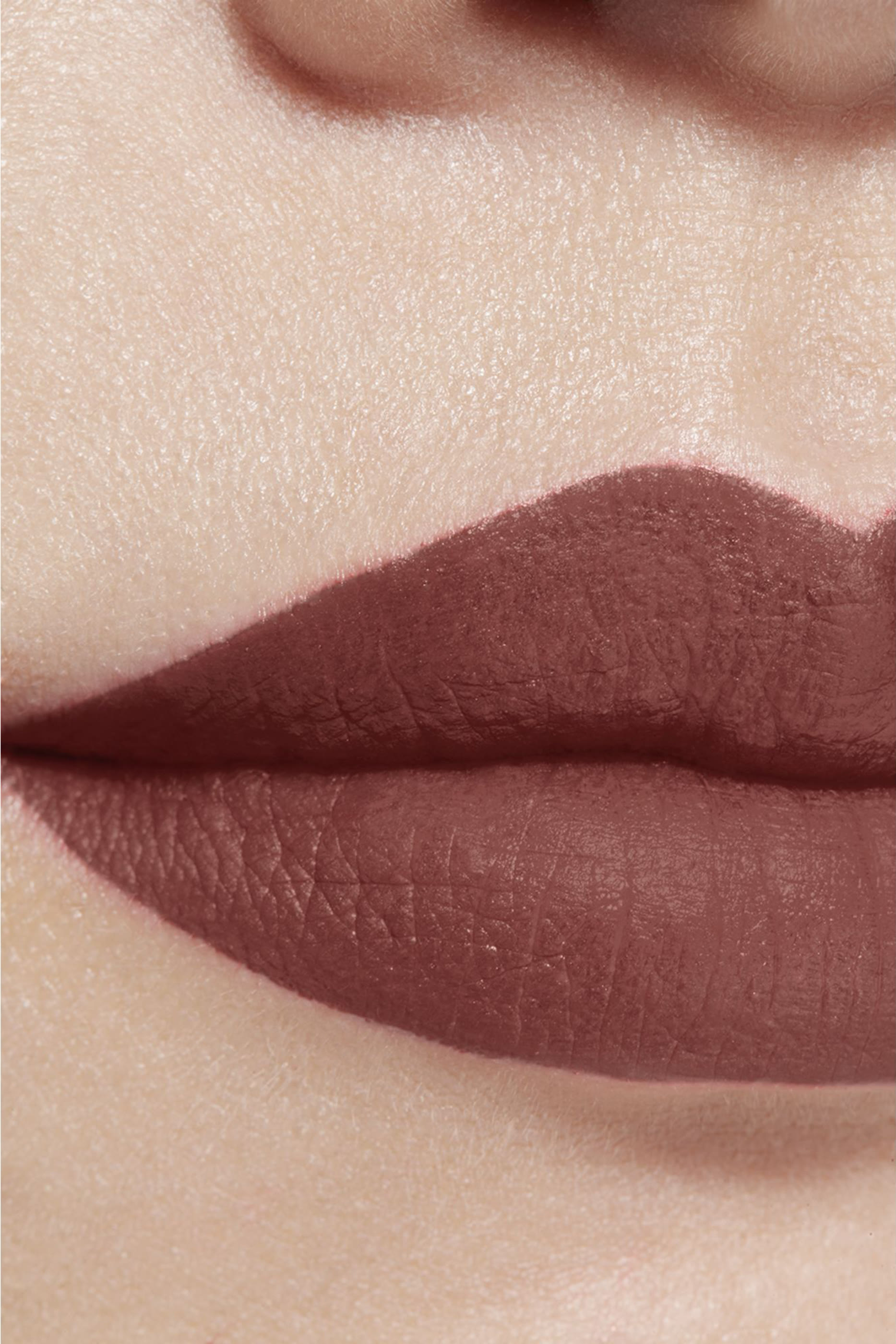 احمر شفاه Chanel Rouge Allure Liquid Velvet Ultrawear Intense مات سائل