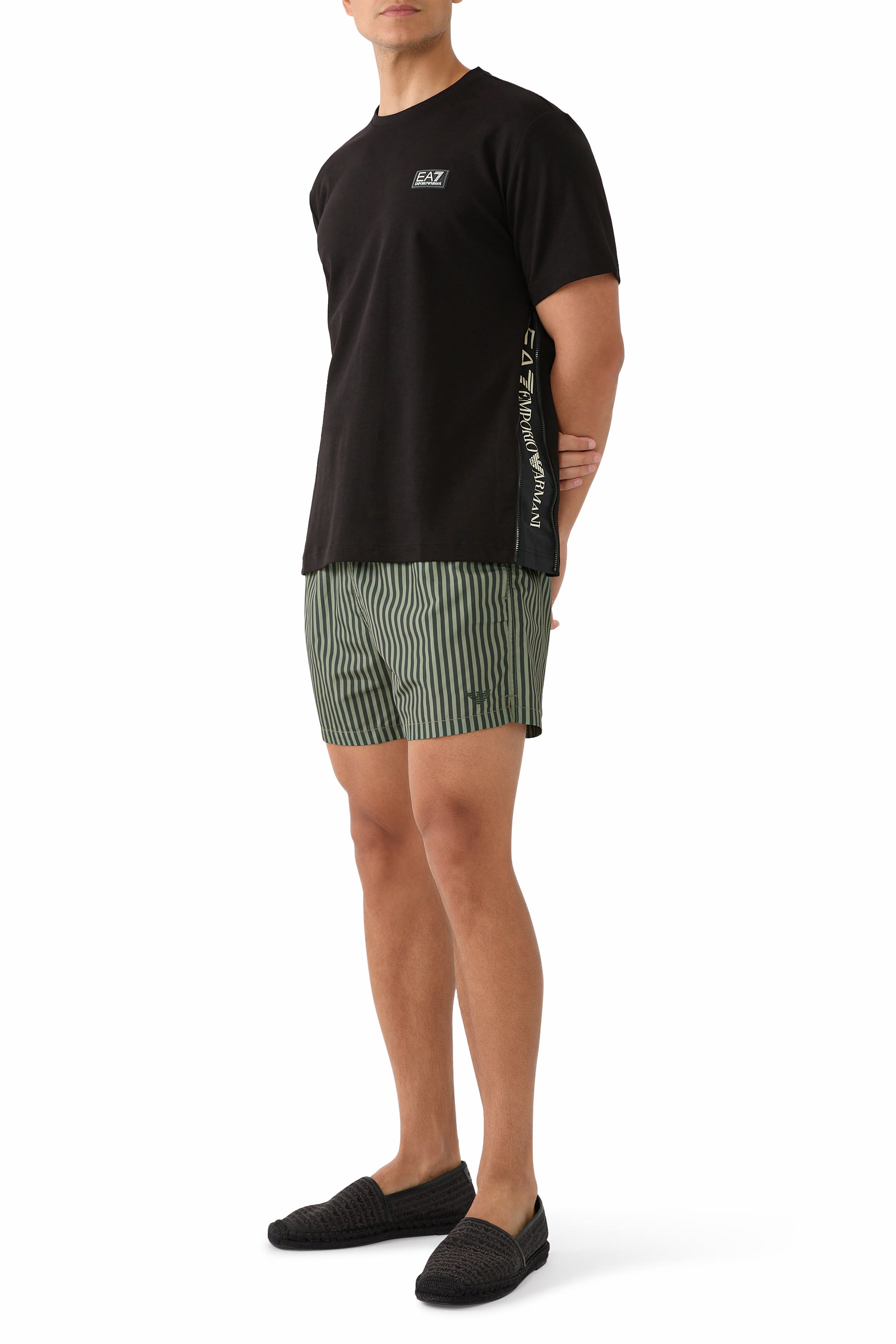 تيشيرت ديناميك أثليت بياقة ضيقة