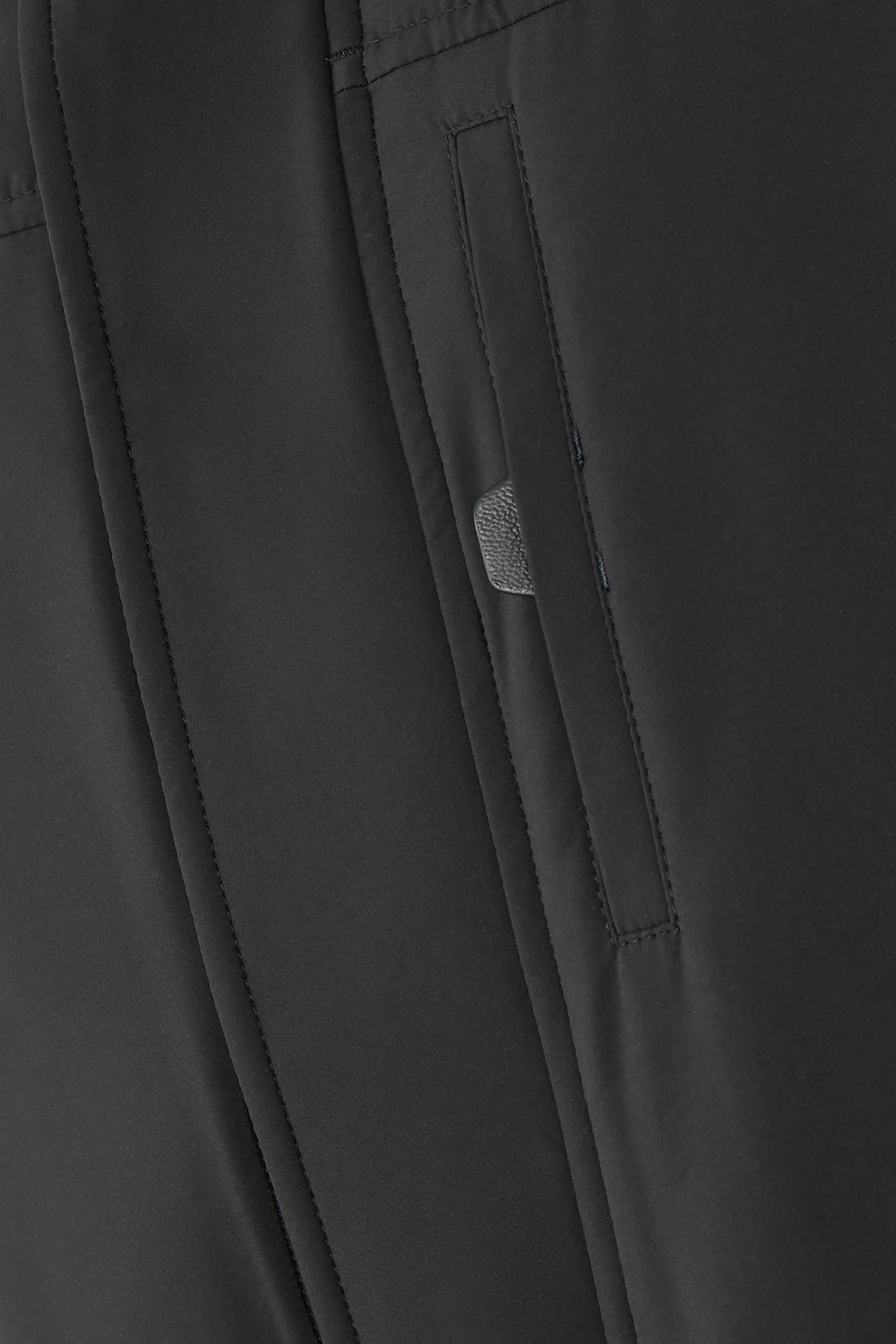 جاكيت بيرفورما فيلد