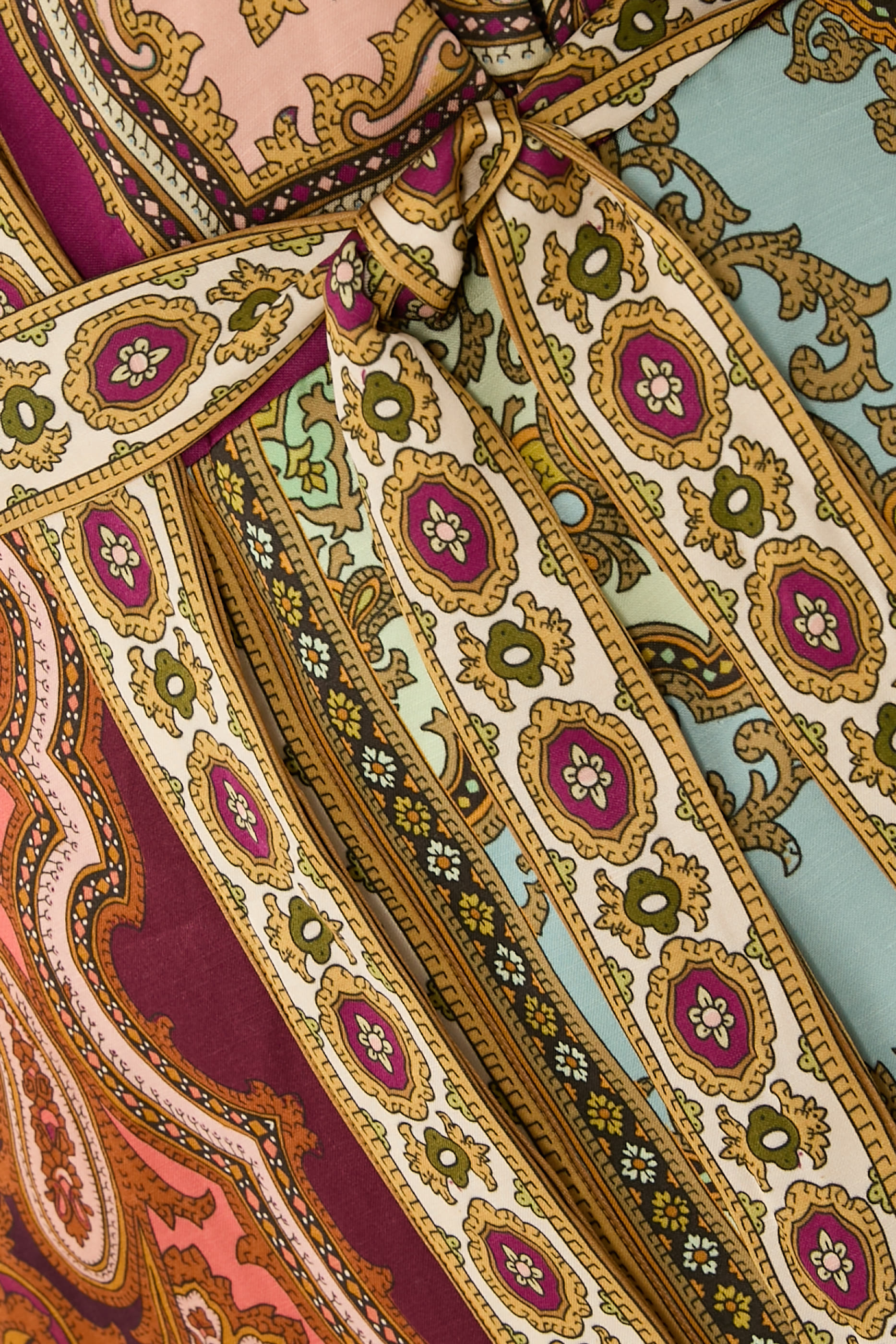 فستان كليمنزا قصير مقسم