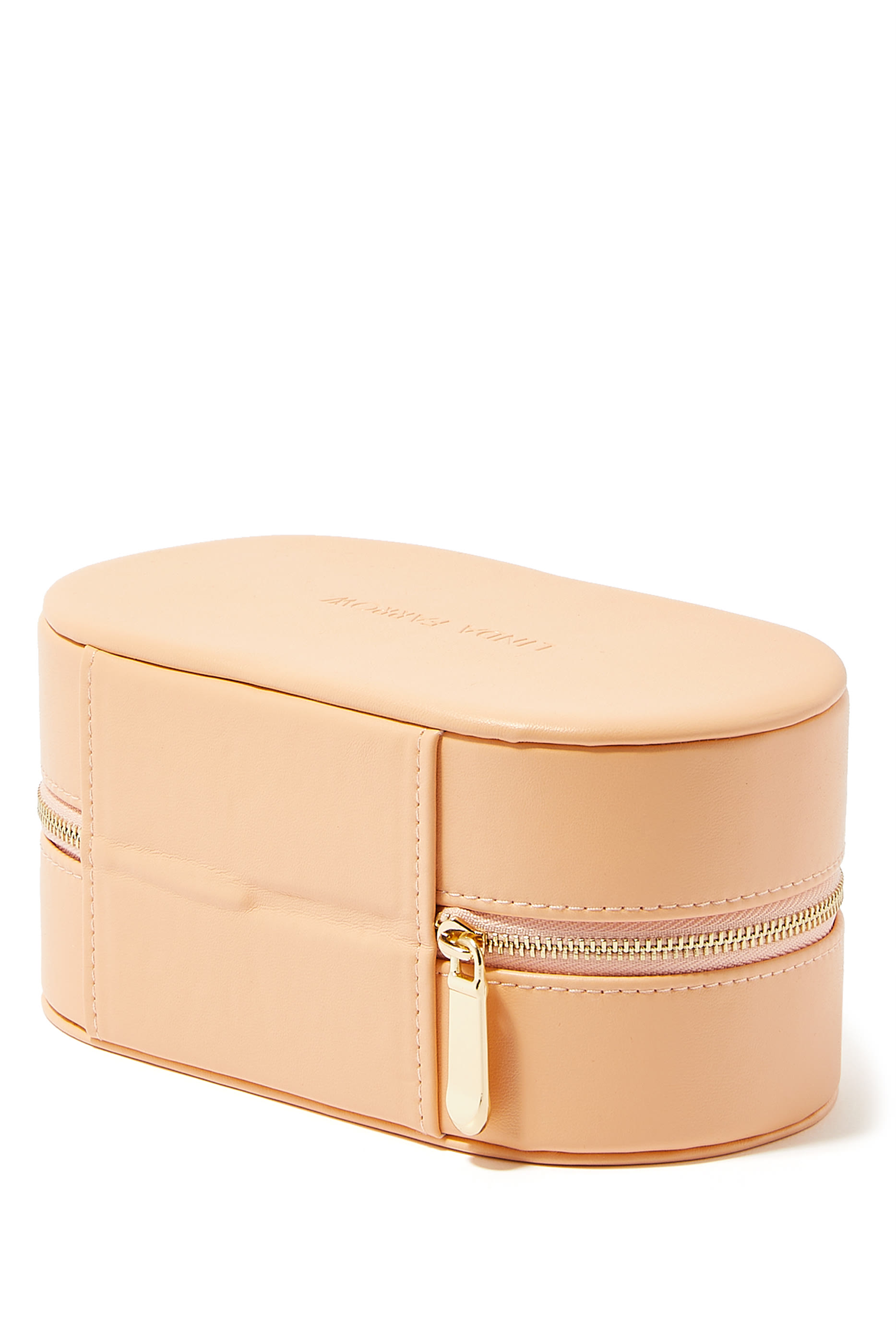 حافظة سفر بتصميم بيضاوي