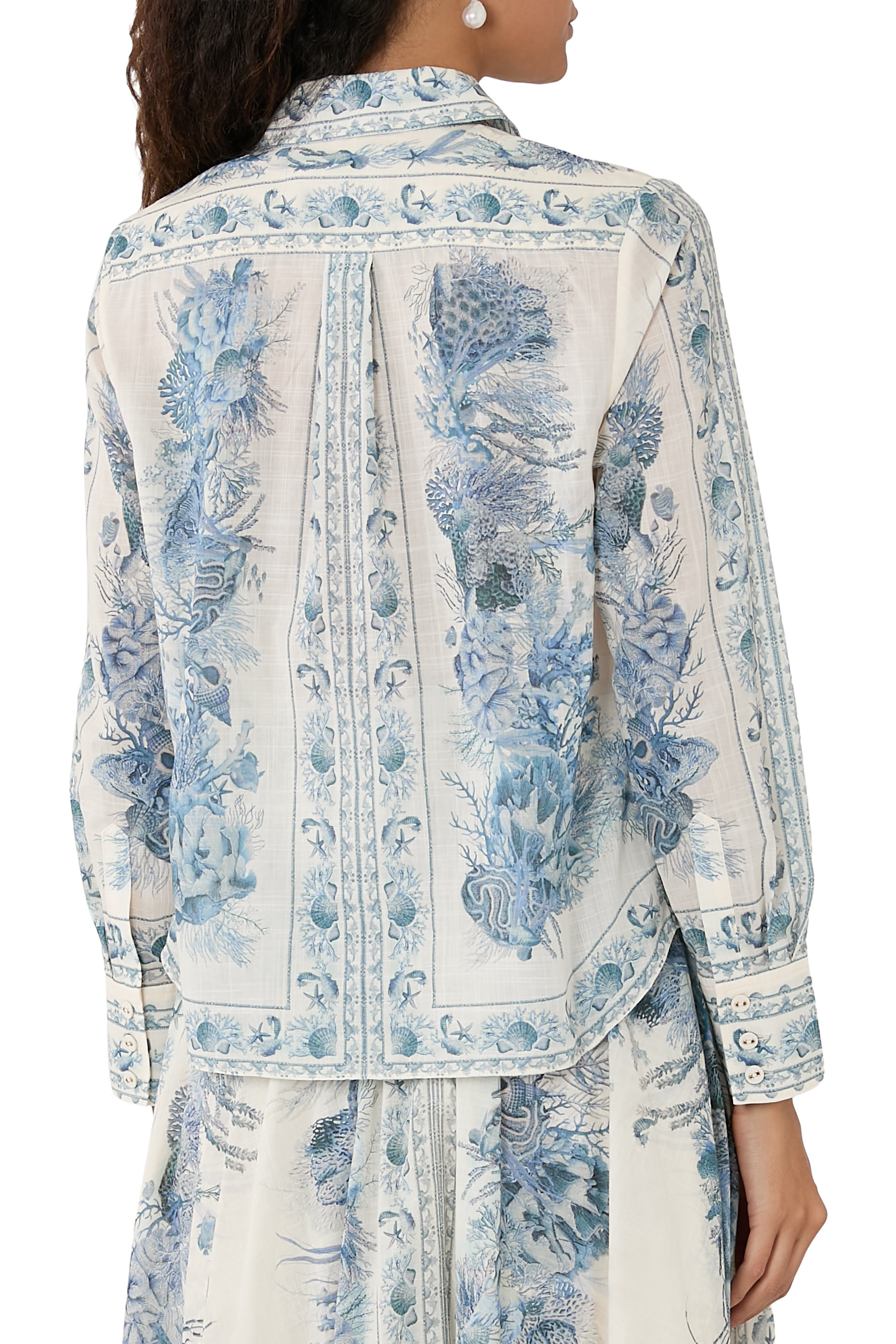 قميص وندرلاست بقصة ضيقة