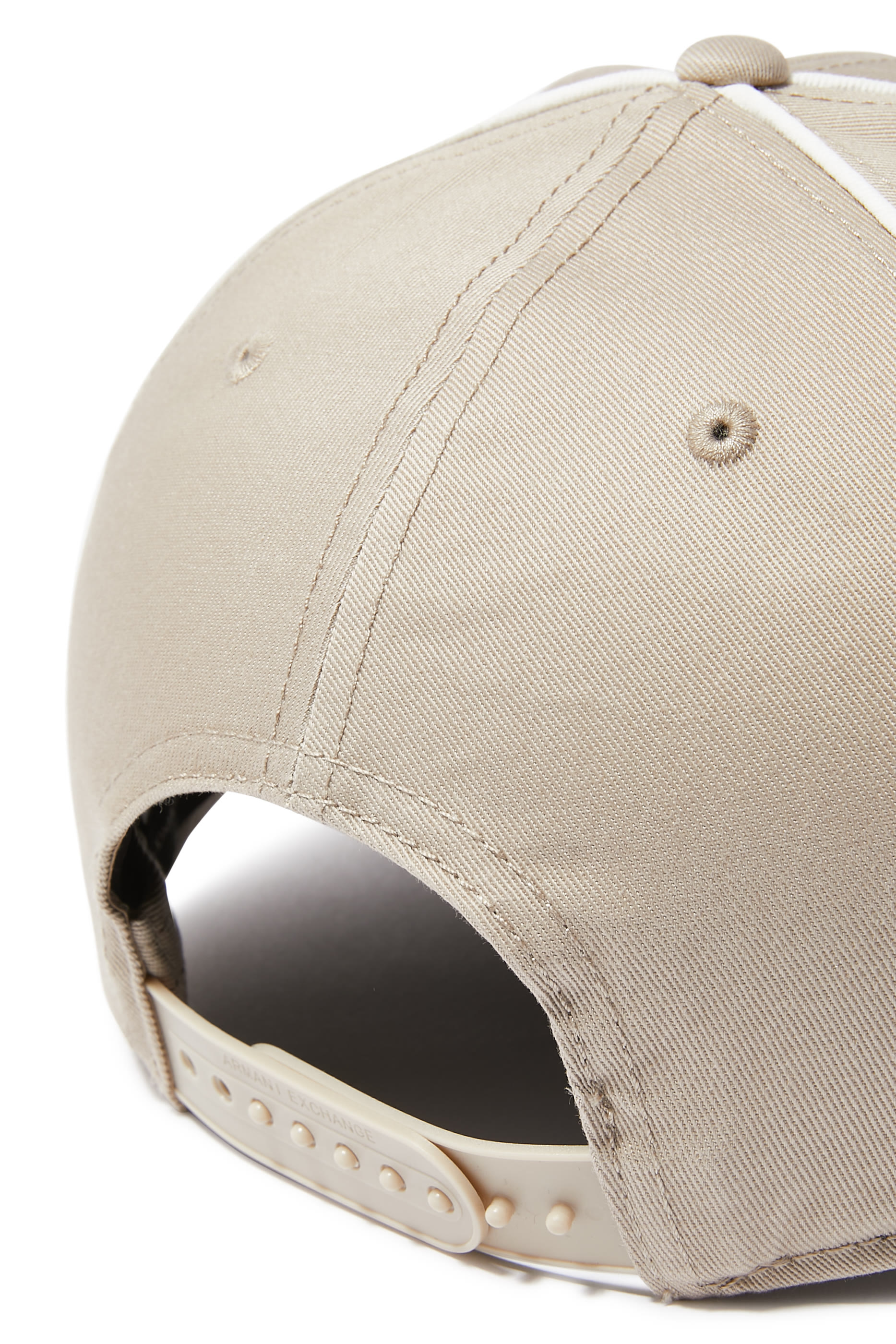 كاب بيسبول بشعار الماركة