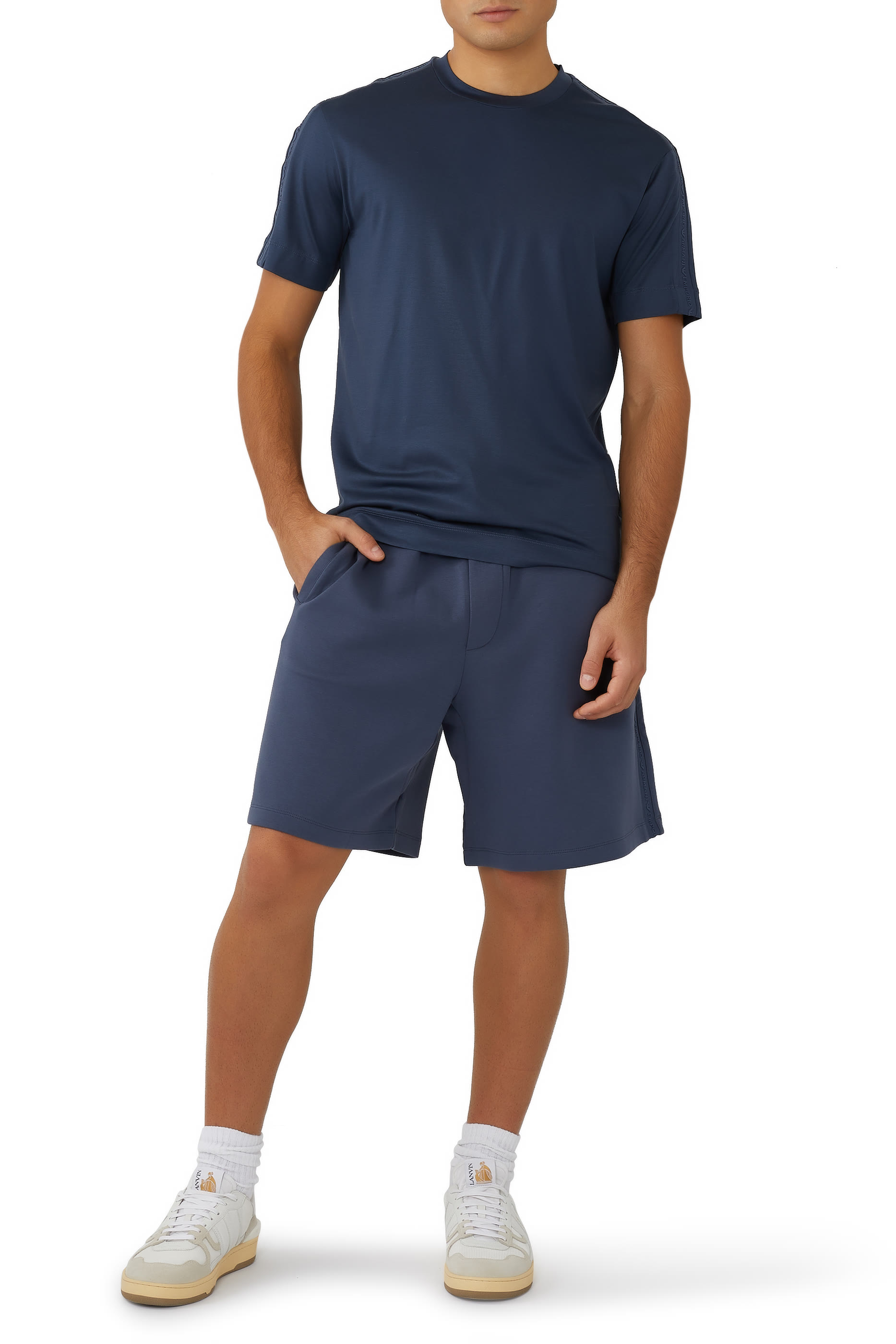 تيشرت قطن بشعار الماركة