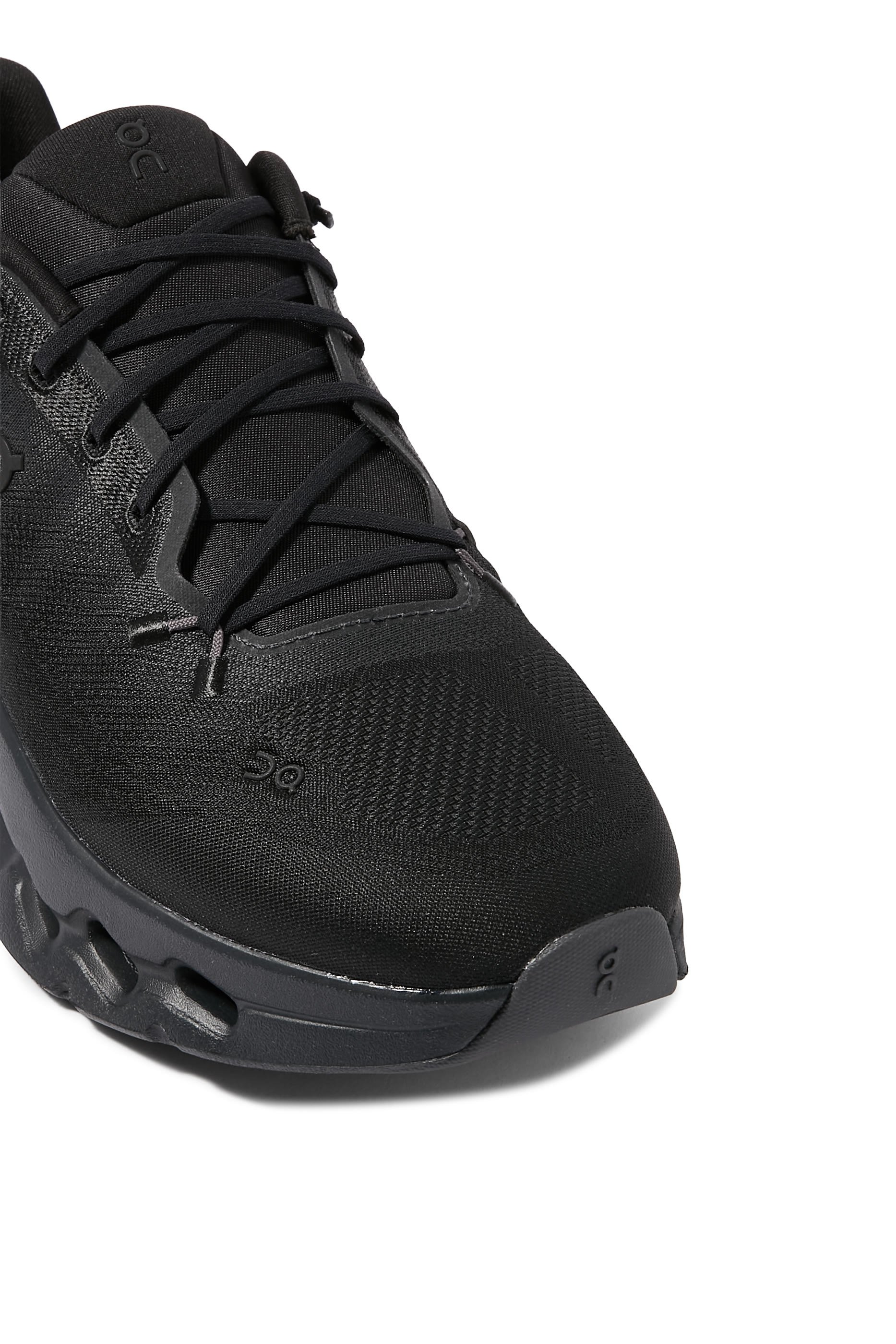 سنيكرز كلاوديت